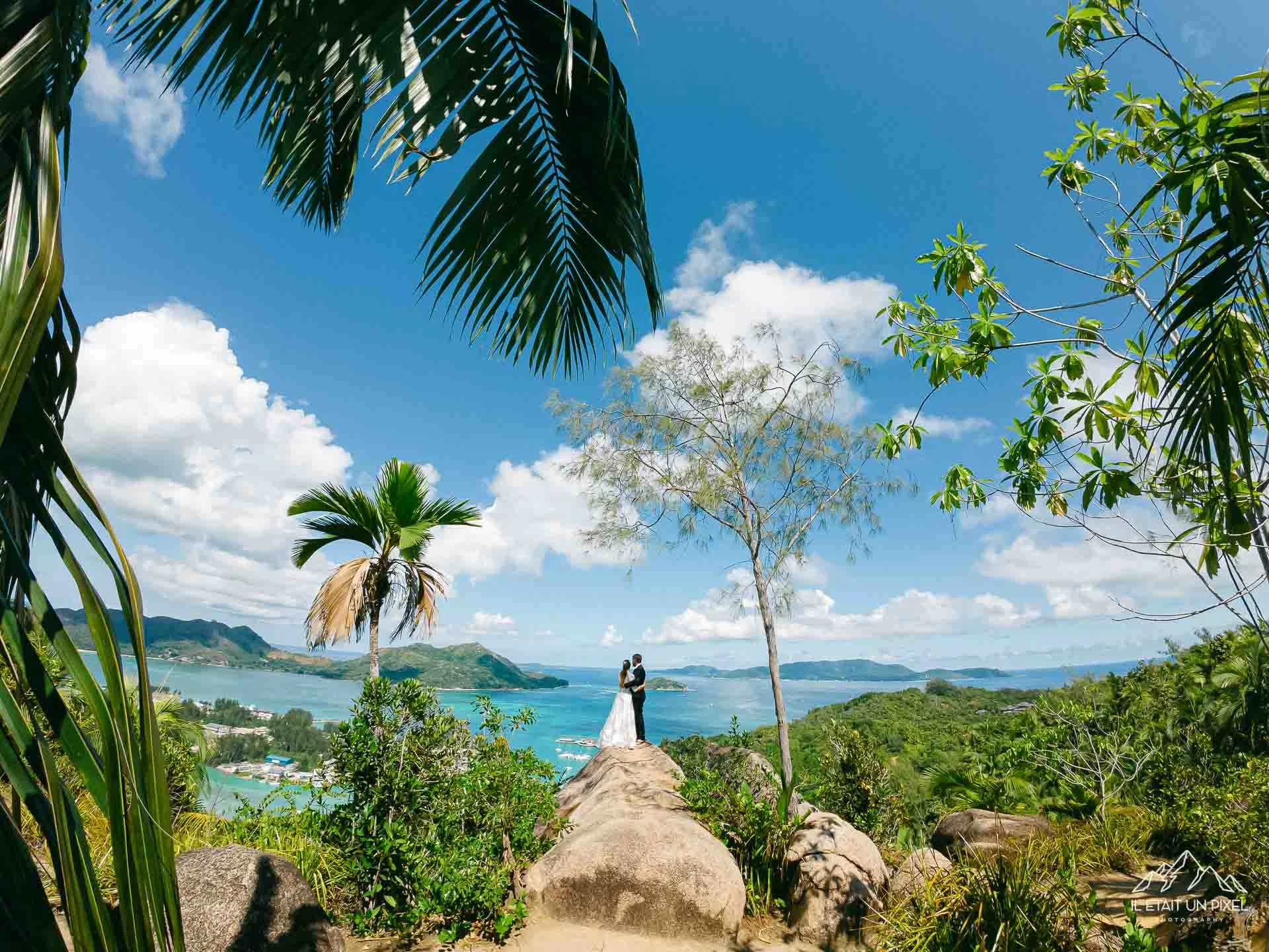 iletaitunpixel-jeremie-sangare-destination-adventure-elopement-wedding-and-honeymoon-photographer-seychelles-underwater-m169-pf40-161-1920px.jpg