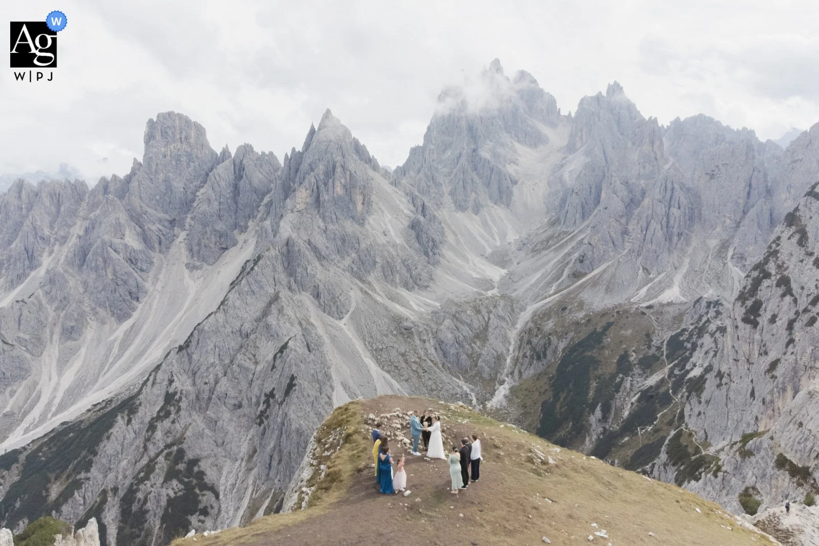 iletaitunpixel-jeremie-sangare-adventure-destination-elopement-wedding-elopement-photographer-dolomites-agwpja-2758084-badged-1600px.jpg