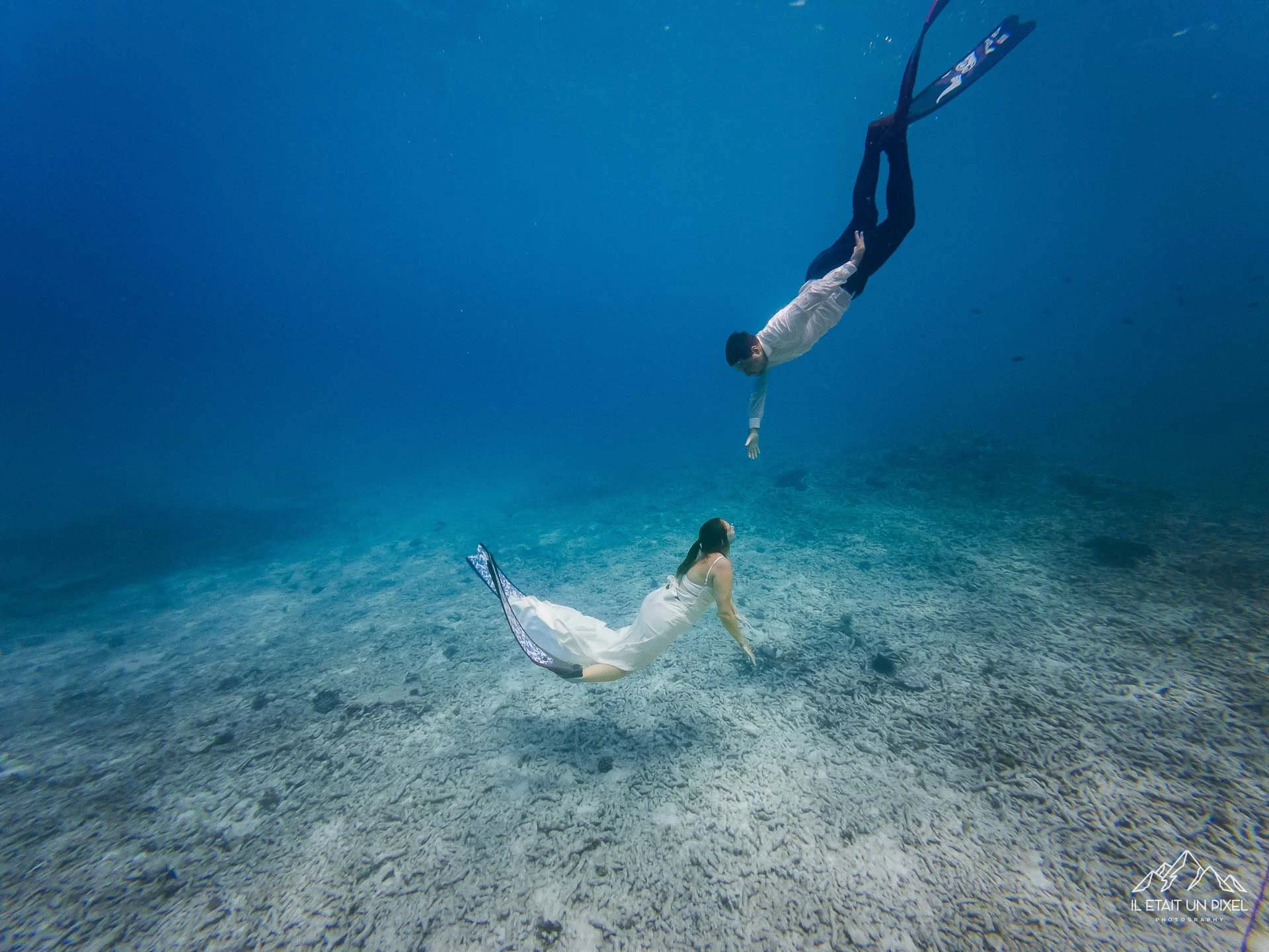 iletaitunpixel-jeremie-sangare-destination-adventure-elopement-wedding-and-honeymoon-photographer-seychelles-underwater-m169-pf55-312-1920px.jpg