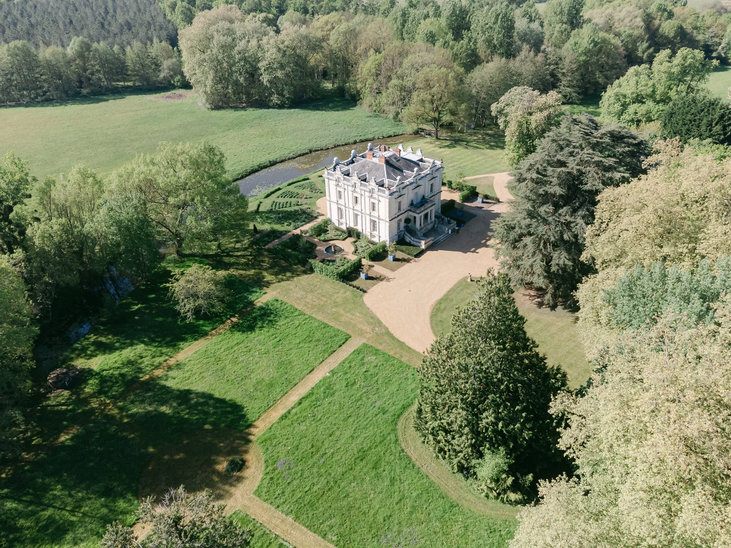 chateau-loroux-editorial-iletaitunpixel-001-004.jpg