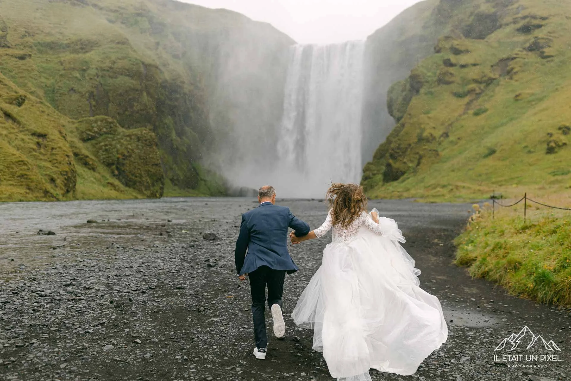 iletaitunpixel-jeremie-sangare-wedding-elopement-photographer-iceland-waterfall-lrnjp_122-1920px.jpg