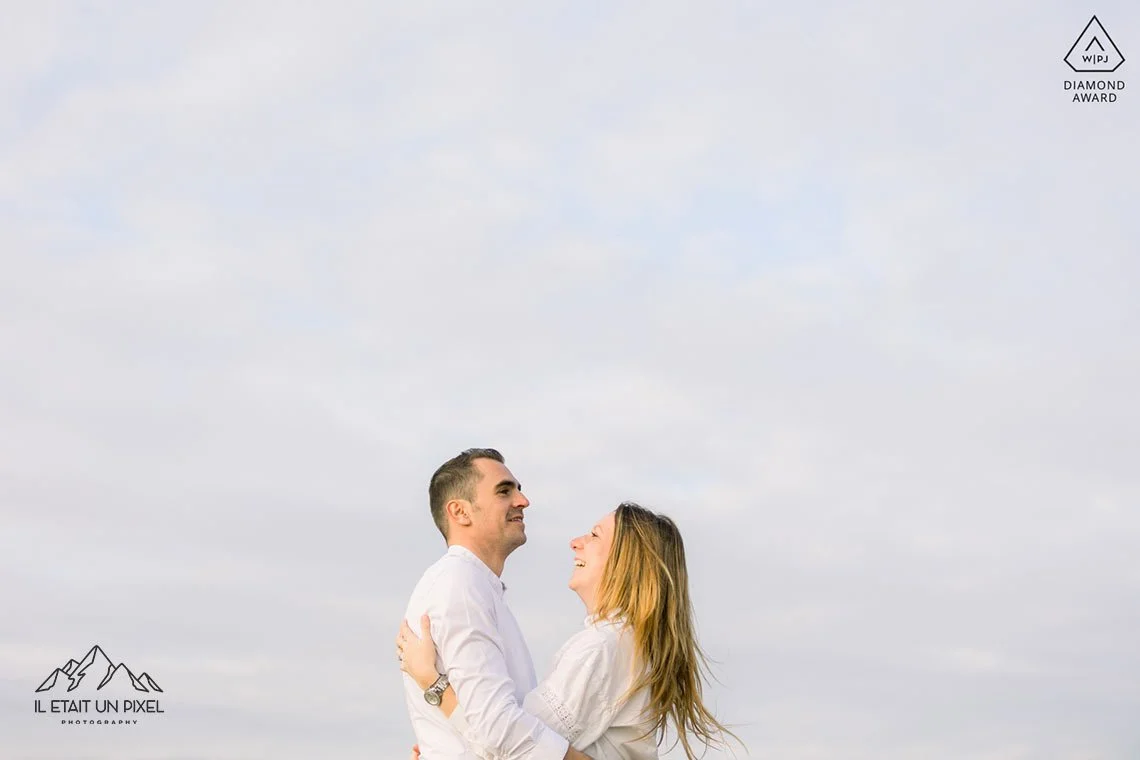 iletaitunpixel-jeremie-sangare-seance-photo-engagement-couple-vendee-plage-sauveterre-drnthr_31-1140px.jpg