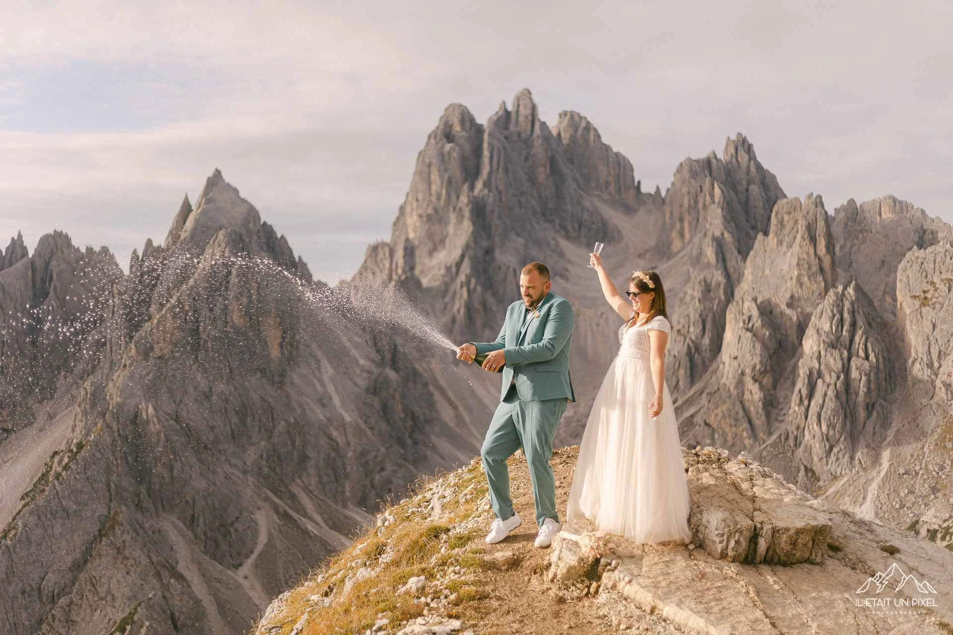 iletaitunpixel-jeremie-sangare-destination-adventure-elopement-and-wedding-photographer-france-italy-dolimites-cadini-misurina-m192-pf78-505-1920px.jpg