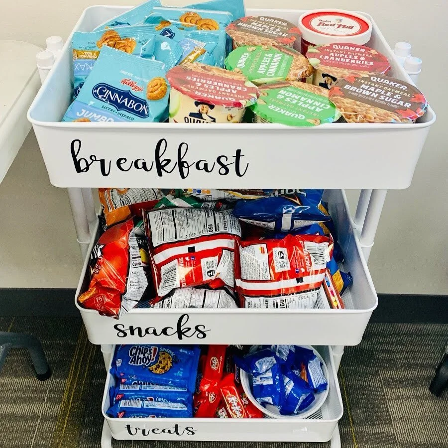 Help SEF fill the snack cart for Swallow Staff to enjoy as we kick off a new school year!  This is an easy way to say thank you for all of their hard work and dedication to our kiddos! 
https://m.signupgenius.com/#!/showSignUp/10c054aaaae2daaff2-sna