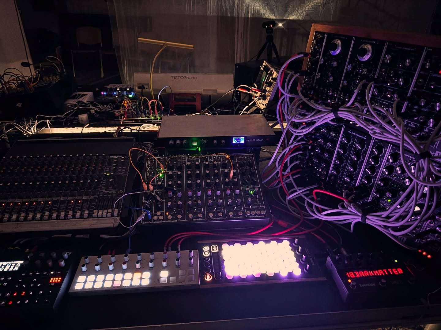 Live setup fra sidste gig med improviseret dawless live electro/techno/ambient ⚡️