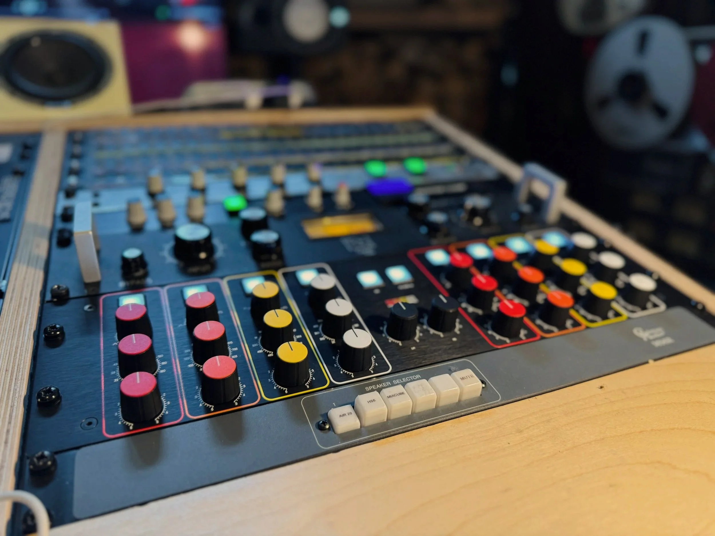 BlipBlop Studio opgraderer med danskbygget mastering EQ