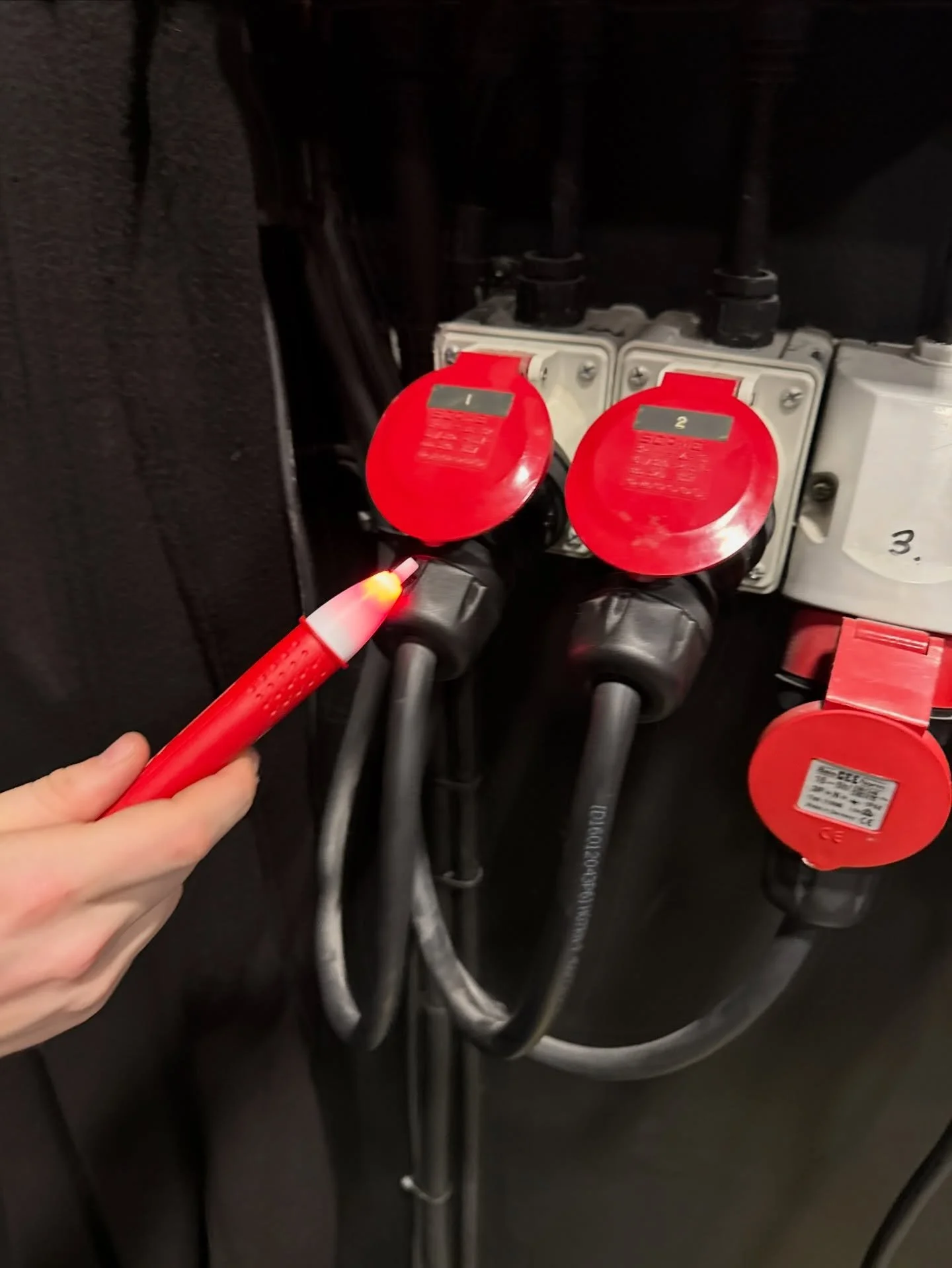 &ldquo;Wow you&rsquo;re a sound engineer, you must have so many cool photos on your phone&rdquo;.