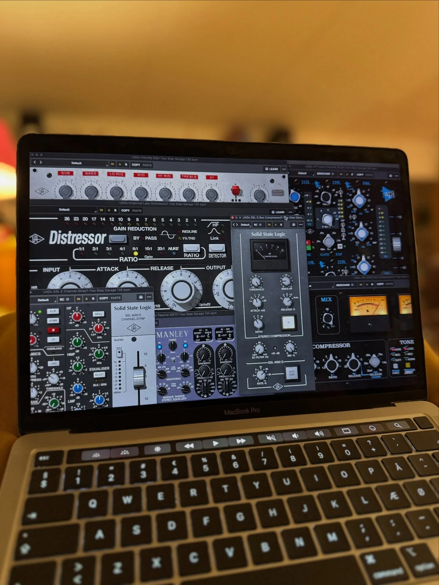 Mig der fort&aelig;ller mig selv at NU har jeg nok plugins&hellip;. Igen.

/Daniel