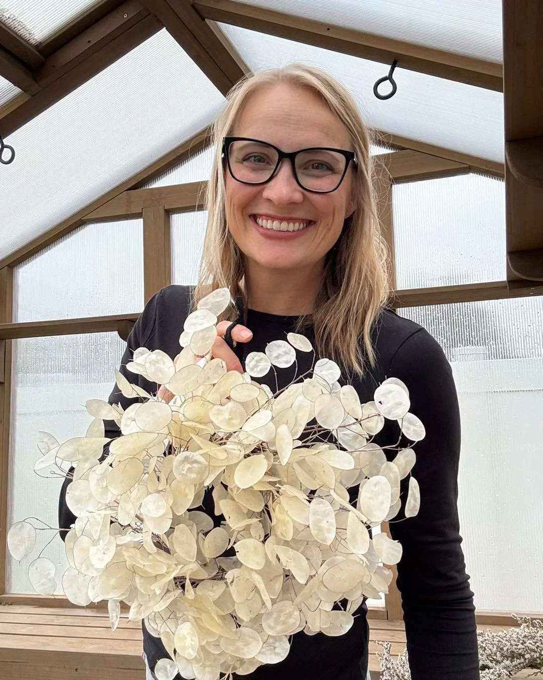 Urban Flower Works is headed to the Logan Library! 🌾 I&rsquo;ll be doing a dried flower wreath demo with the Cache Valley Garden Club&mdash;showing how to turn garden finds like grasses, pods, and blooms into lasting seasonal decor.

Date: Nov 6th
T