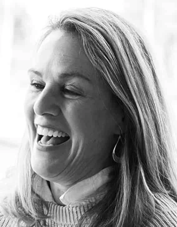 Dinya Norris Headshot