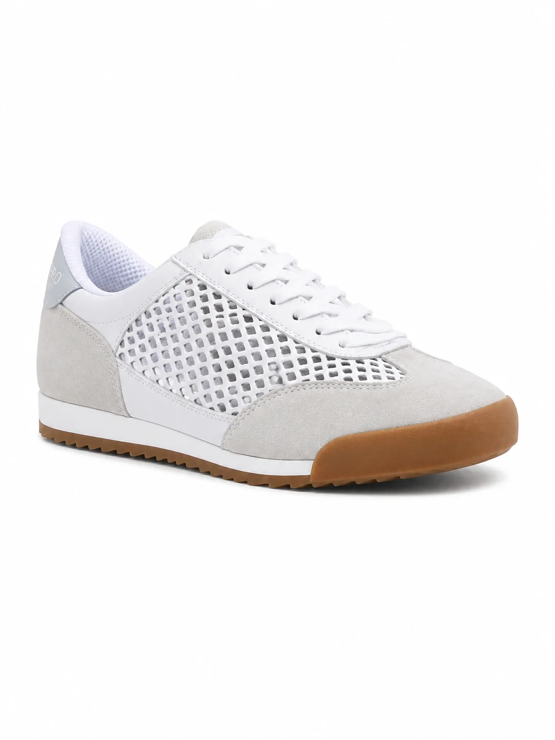 Tênis Bottero white leather sneaker features a unique mesh design for breathability and a sturdy gum rubber sole