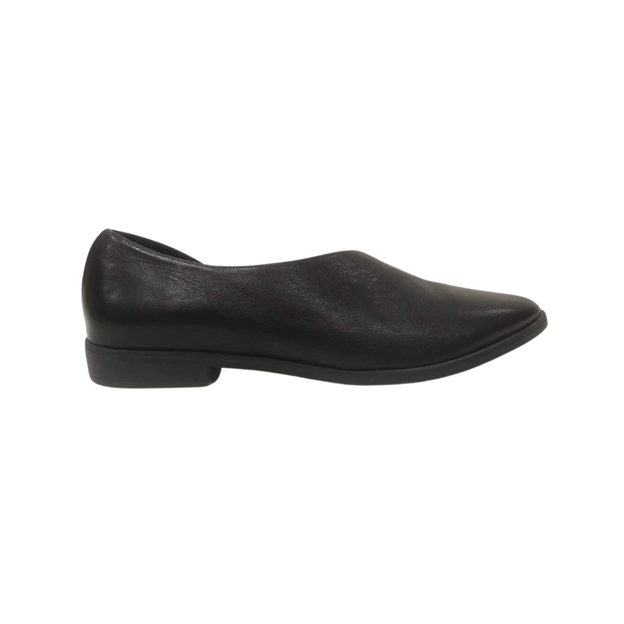 Bueno Brandi BLACK women flats .png