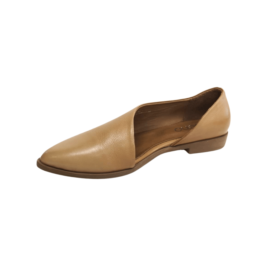 bueno brandi women flats brown leather-2.png