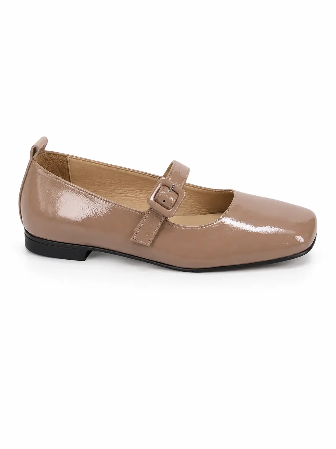 Bueno Eliana Mary Jane Flat features a shiny patent leather finish in a taupe color
