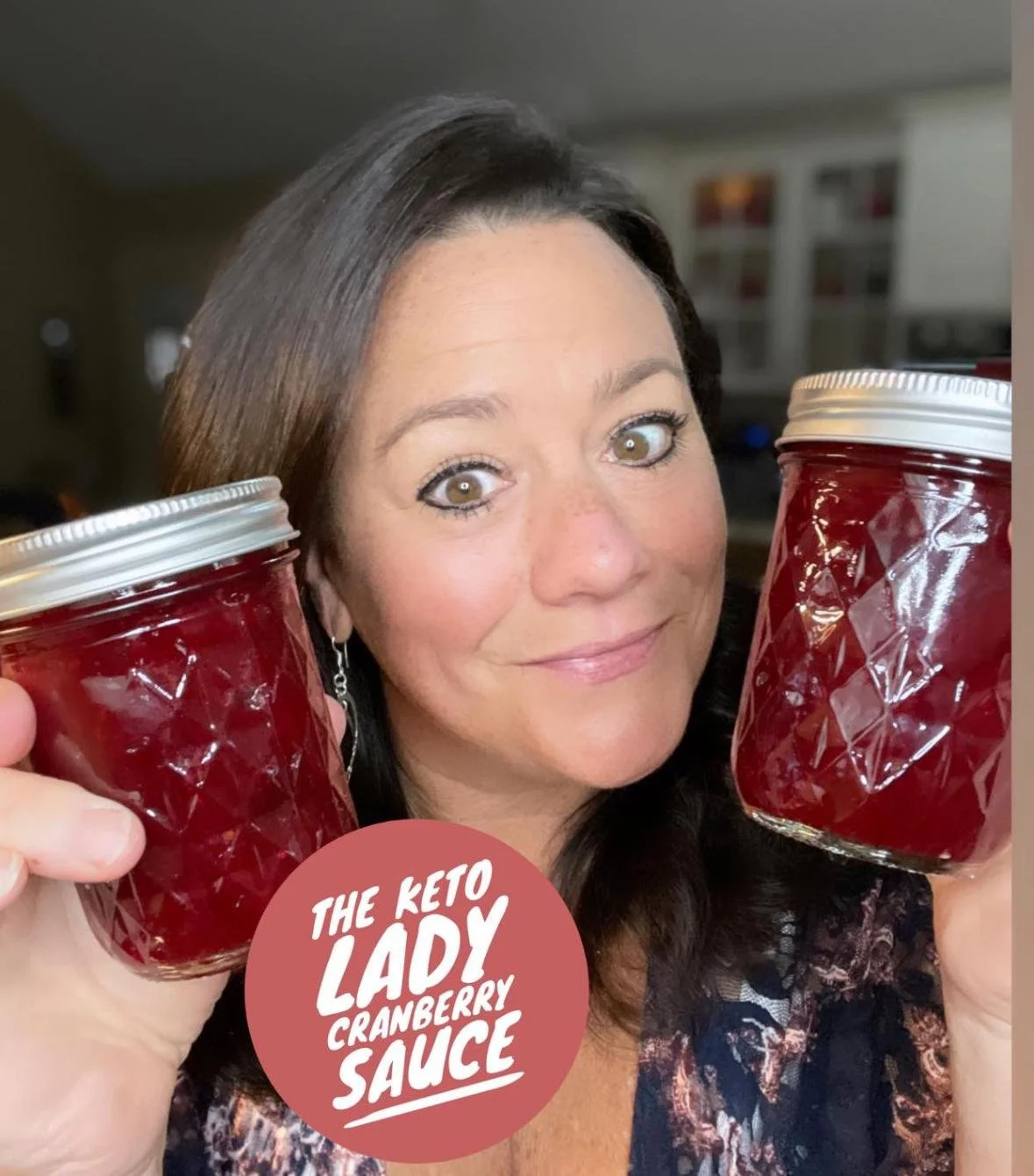 Keto Lady Cranberry Sauce