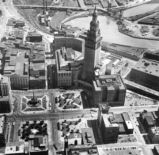Downtown Cleveland has a lot of stories to tell, and Wednesday evenings are a great time to hear them.

Our Summer Series Wednesday tours explore the people, places, and ideas that shaped the city, from the early days of the Warehouse District to the