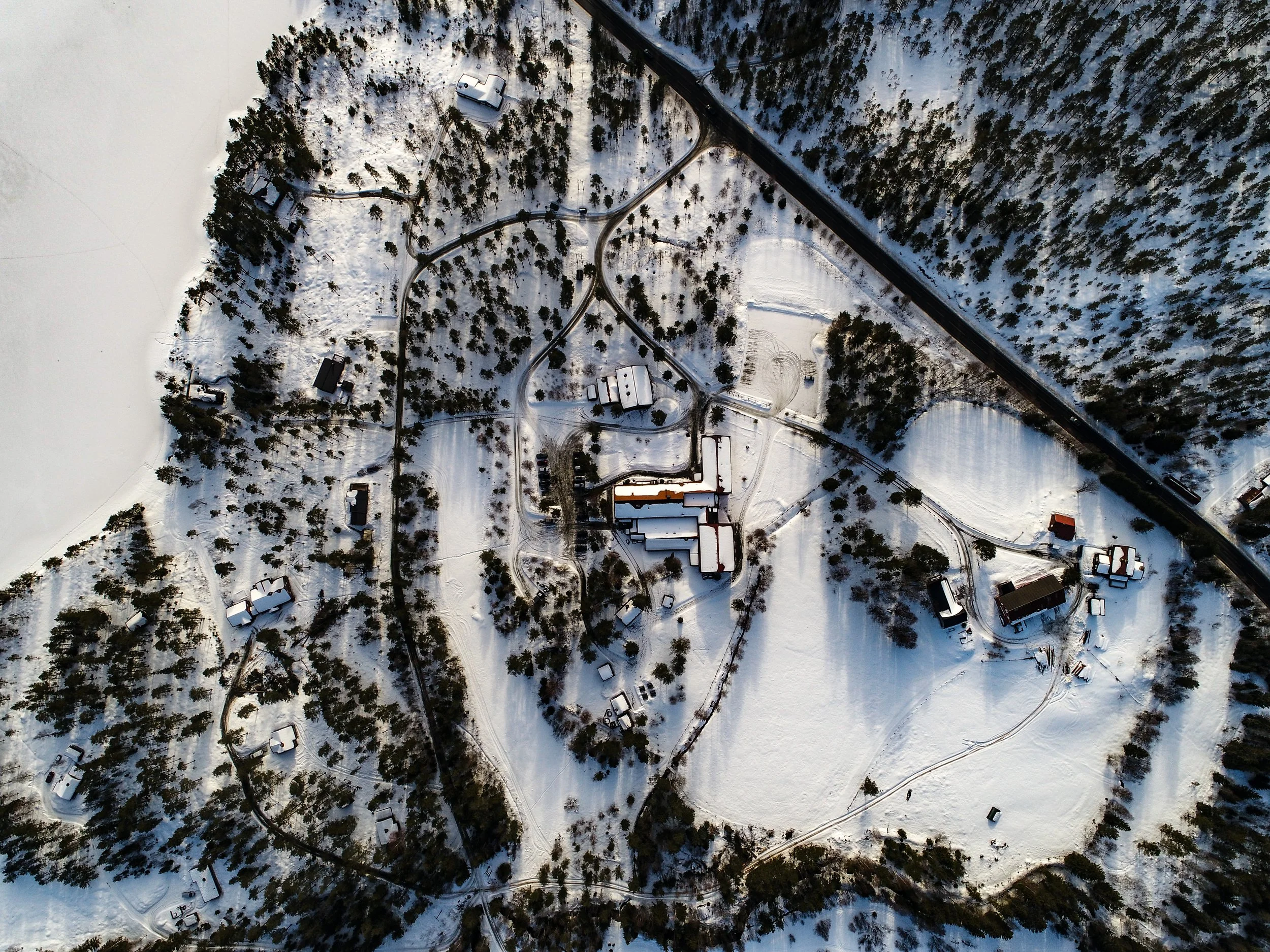 Drone- ovenfra 1.jpeg