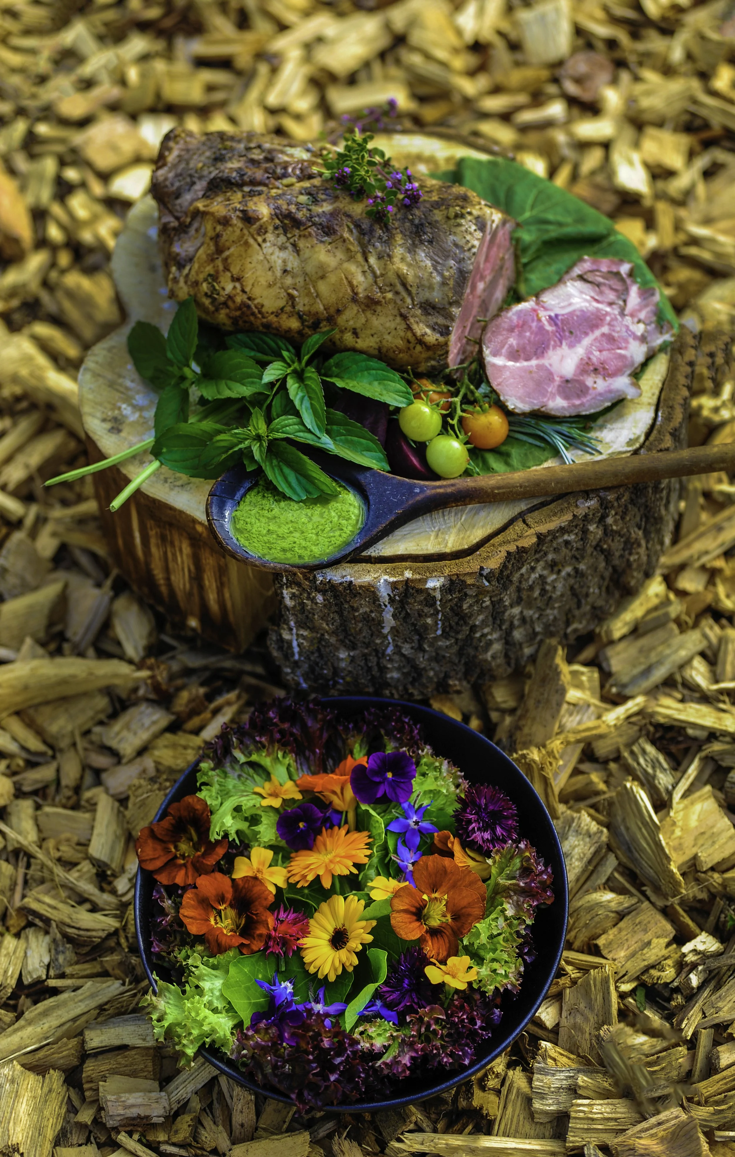 Gårdsalat med spiselige blomster