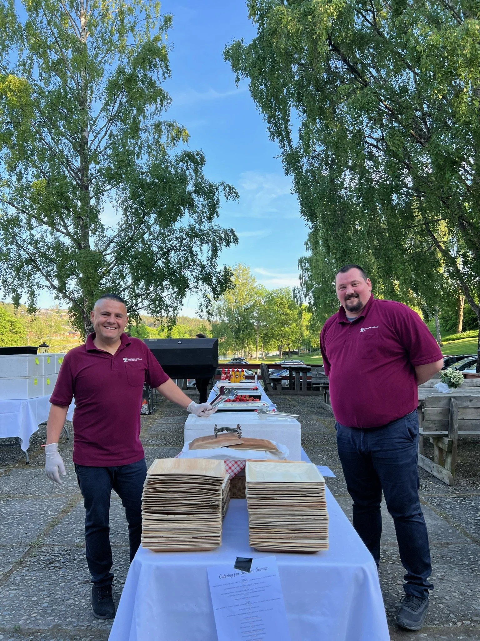 Gokhan og Ljubomir, catering Smeltehytta.jpg