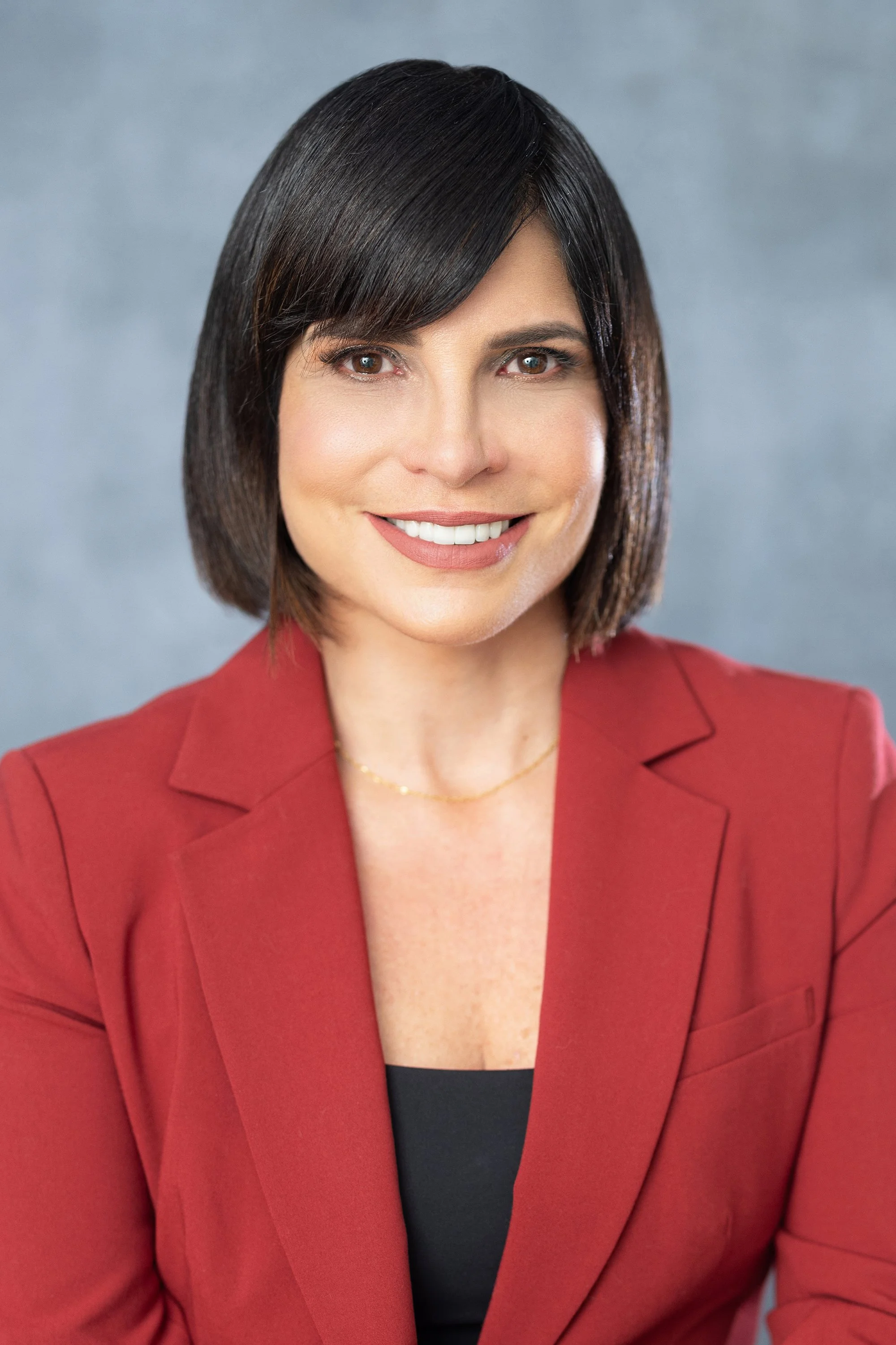 CORPORATEHEADSHOT-9301-h.jpg