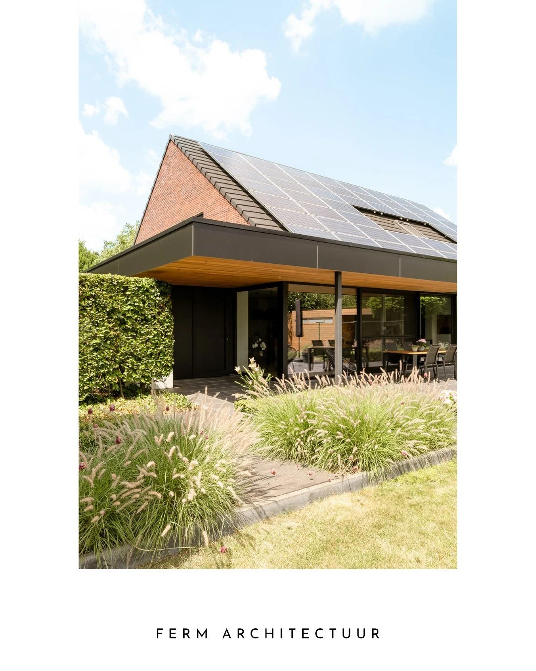 Een totaalvisie waarin architectuur, interieur en omgeving &eacute;&eacute;n geheel vormen.

www.fermarchitectuur.be

#fermarchitectuur #totaalvisie #bouwen #totaalrenovatie #architect #westerlo 

📸 @luminefotografie