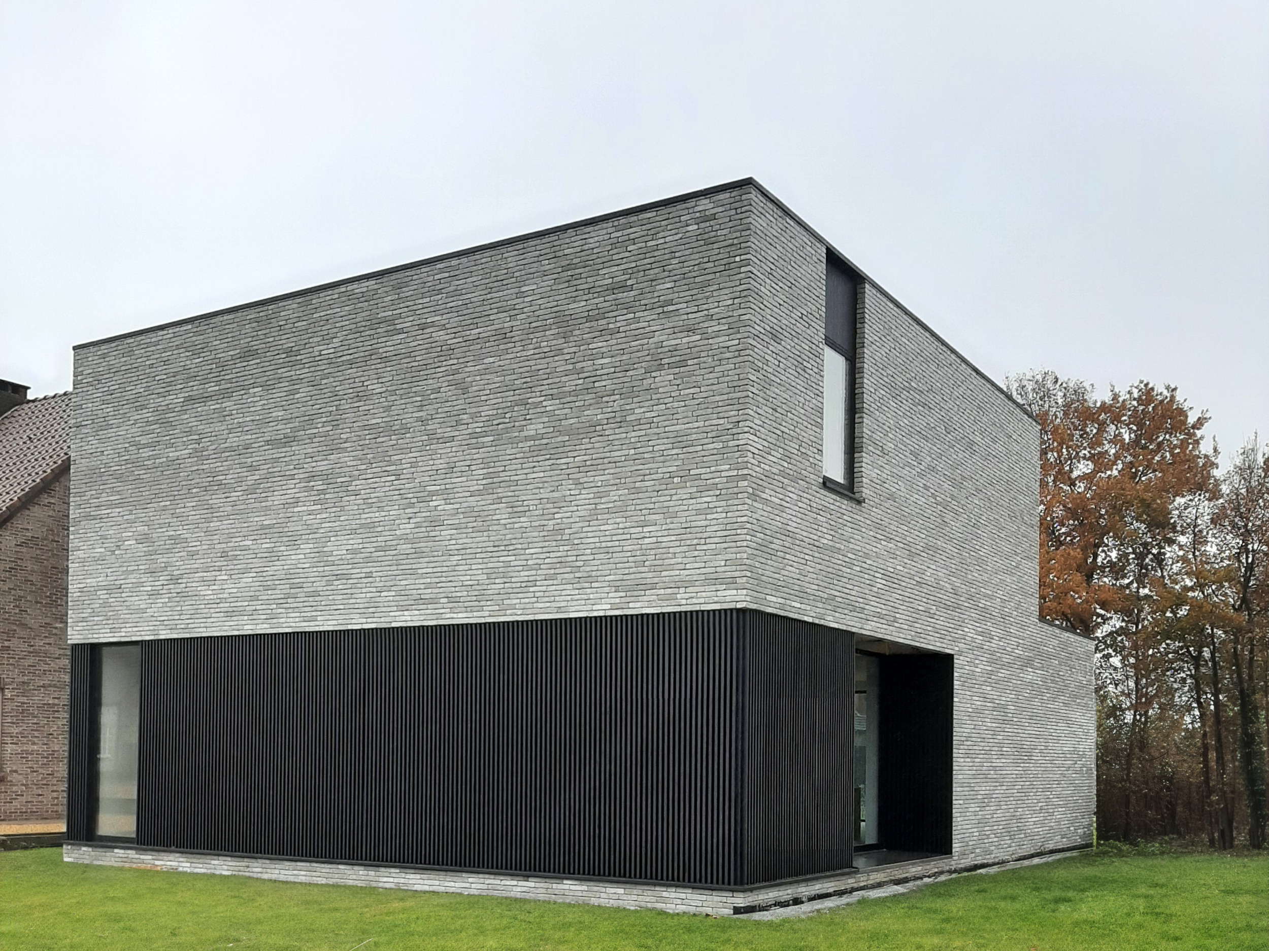 FERM058_Rechts voor_edited2.png