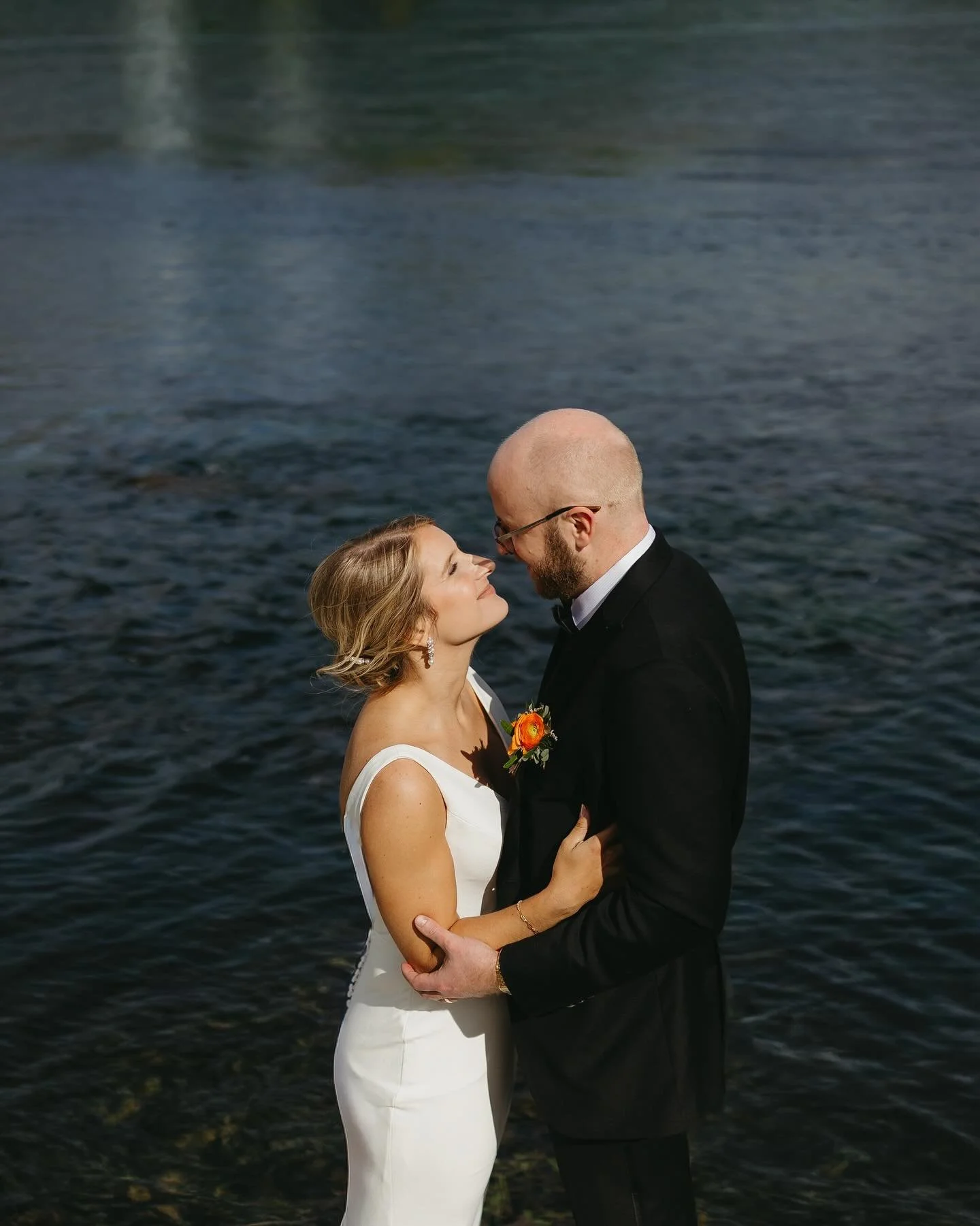 Sneak peek of Lisa and Kevin&rsquo;s beautiful day!🌿