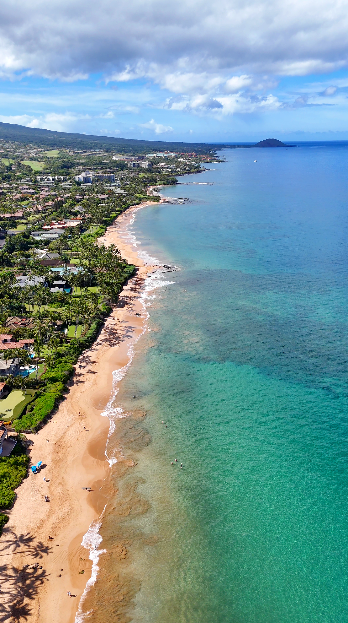 Keawakapu Beach in Kihei, South Maui, one of the best places to live on Maui for beach access