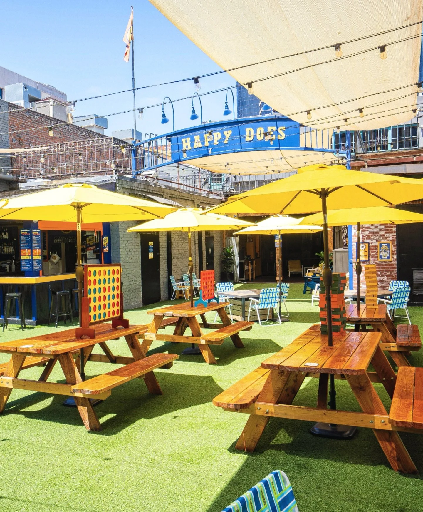 Happy Does is CLOSED today for a private event. We’ll see you back Thursday, 10/30 for Happy Does FUNHOUSE!! 🤡🎪🤹🌀🔪 #halloweekend