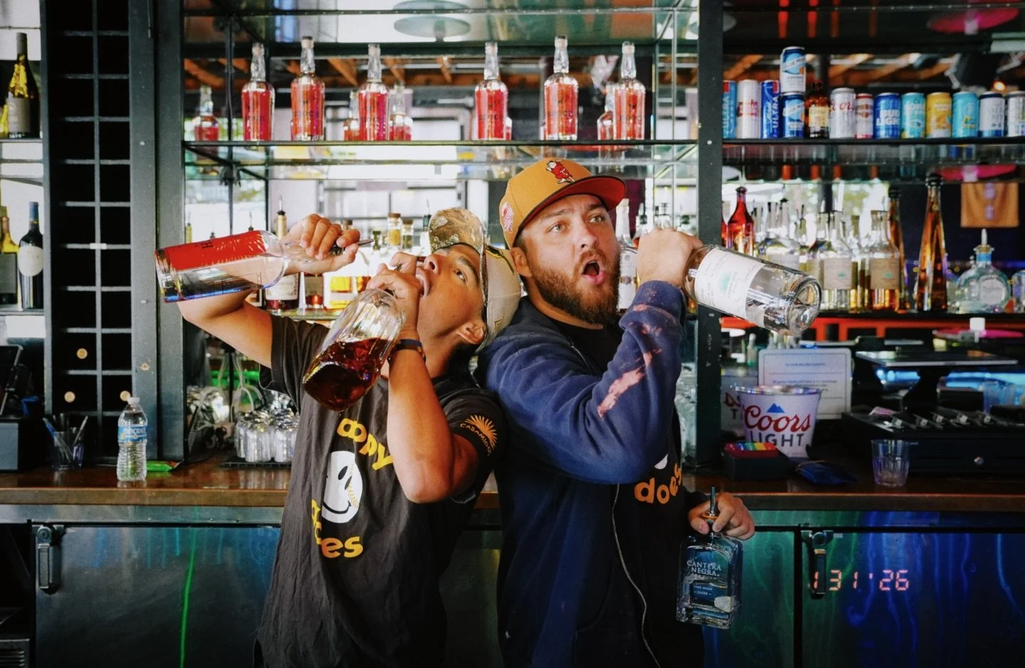 We love #PadresFest! 💛🤎 The sun is shining and the drinks are pouring. Come have some fun under the sun!