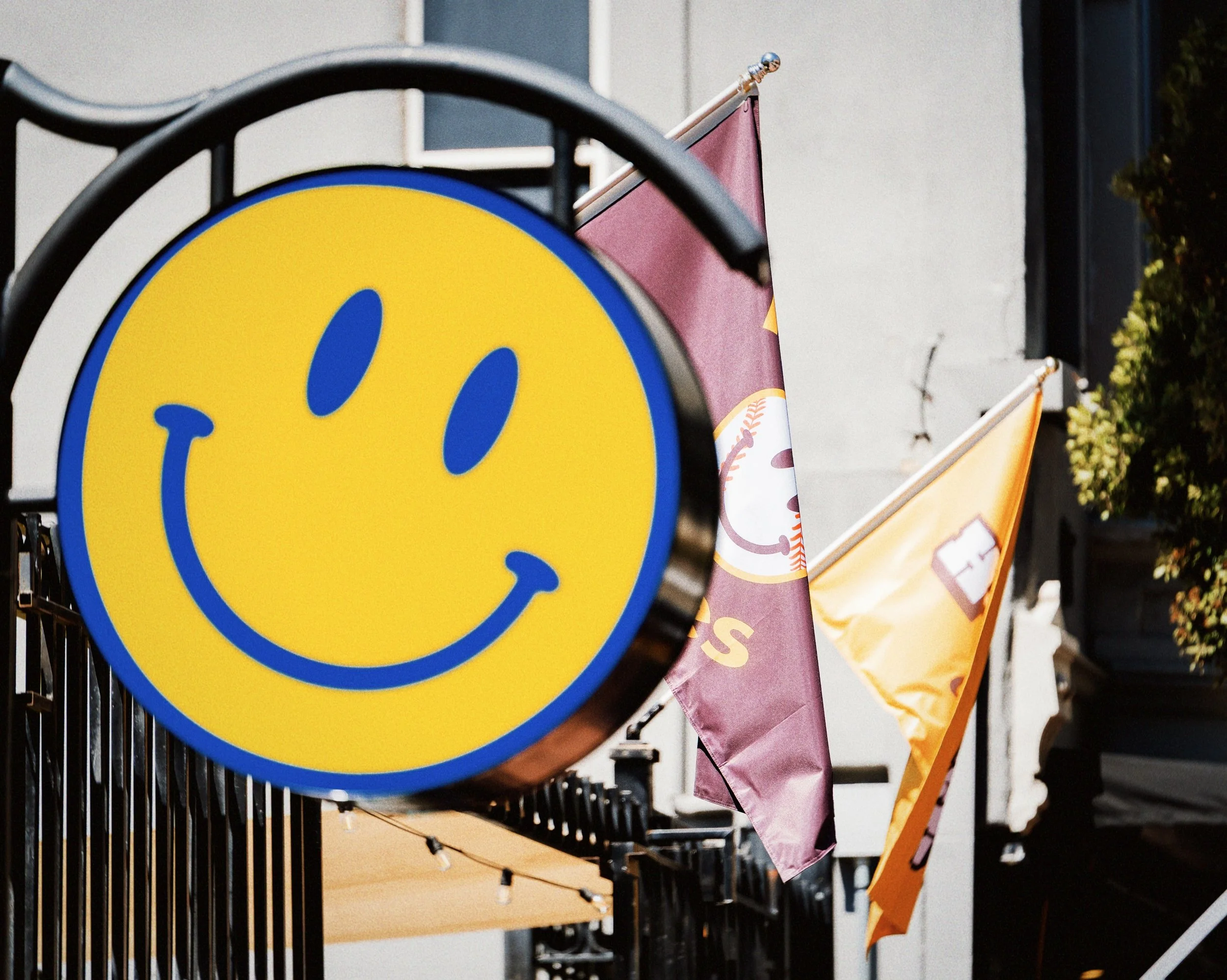 Come to the place with the happy face 🙂✨ We&rsquo;re serving up game day specials and $3 Bomb Pop Jell-O shots! 

#mdw #padres