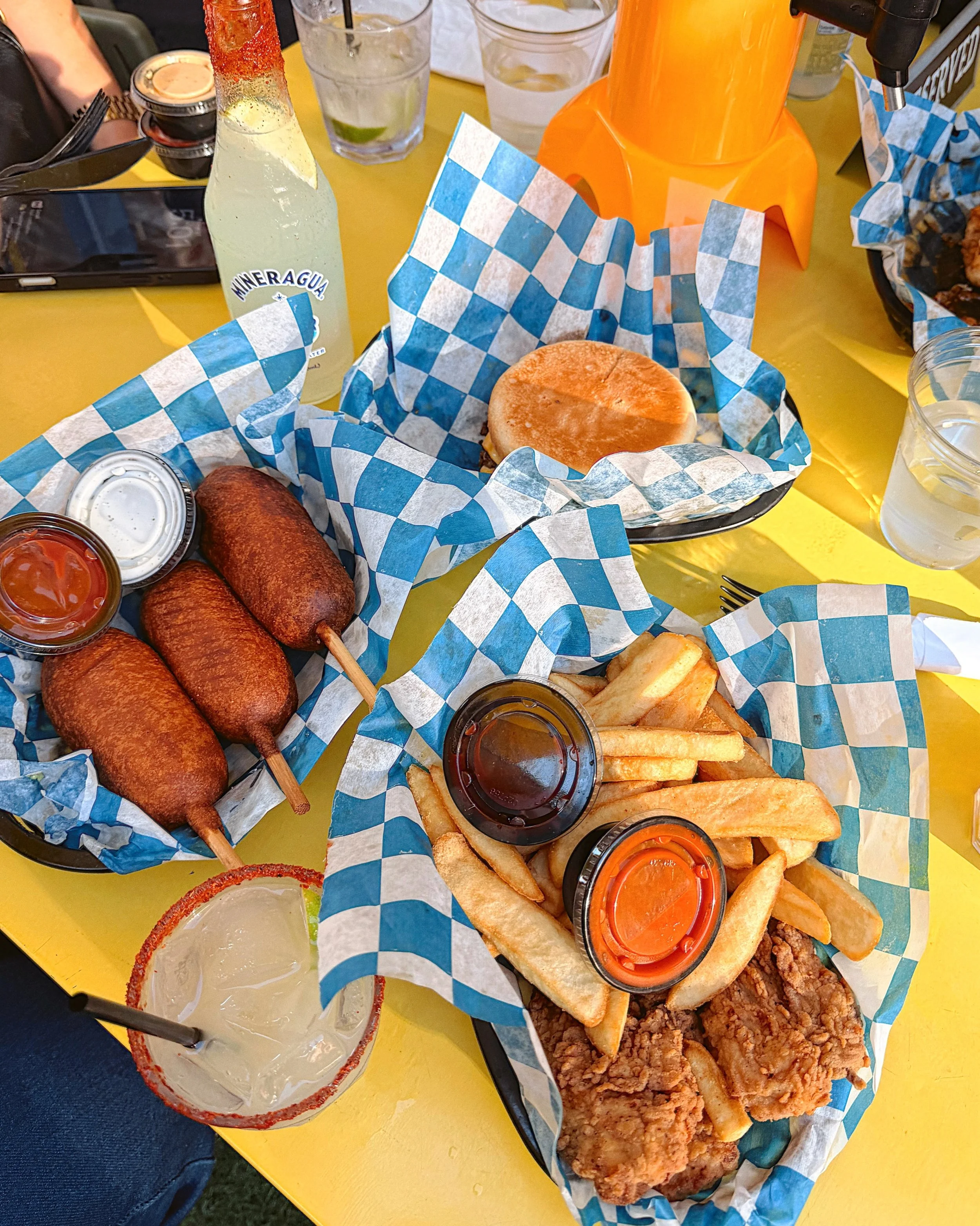 Come for the pregame, stay for the glizzies 🌭🙏🏼 Doors OPEN at 11AM. Go PADRES! 

🌭Mighty Corn Doggies: 3 hot dogs dipped in housemade batter
🌭Hot Diggity DAWG: bacon wrapped, grilled onions, jalape&ntilde;os, mayo, mustard, ketchup