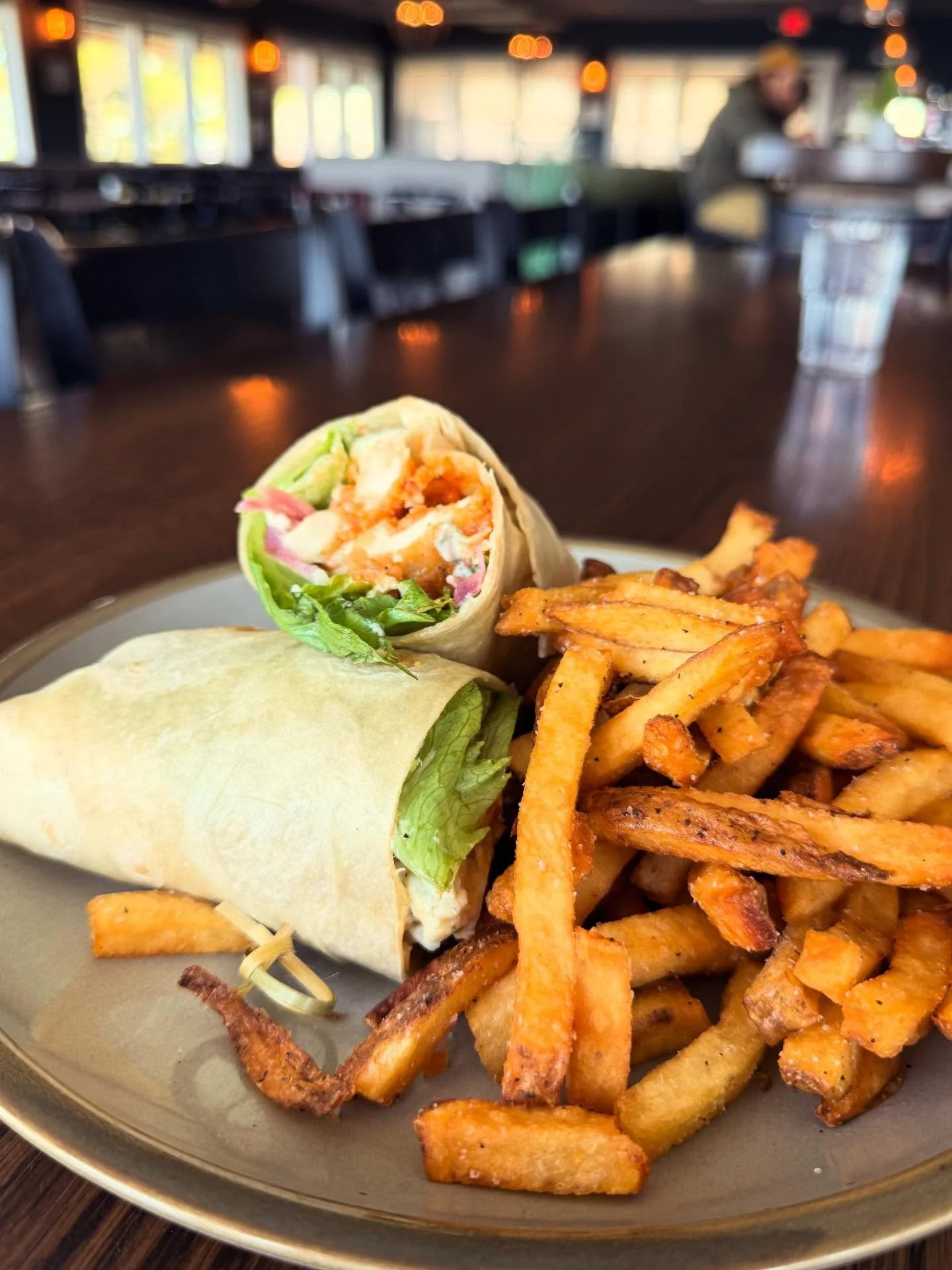 Looking for lunch in Duck? We got you. This week we&rsquo;re serving lunch through Sunday (except for Thanksgiving Day when we&rsquo;re closed so that our crew can enjoy the day with their crew).
&bull;
Check out our expanded lunch offerings on our w