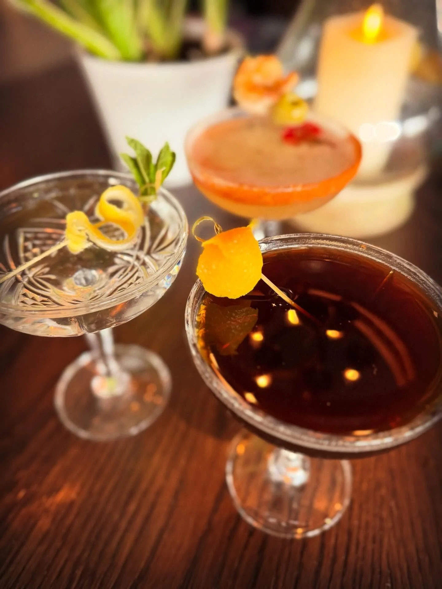 New year, same Martini Monday! All of our Village weekly specials continue this month: 
🍸Martini Monday
🍽️ Lasagna Night Tuesday
🍷 Wine Wednesday
Get the details and book your table online at villagetableandtavern.com.
&bull;
January hours: 
Dinne