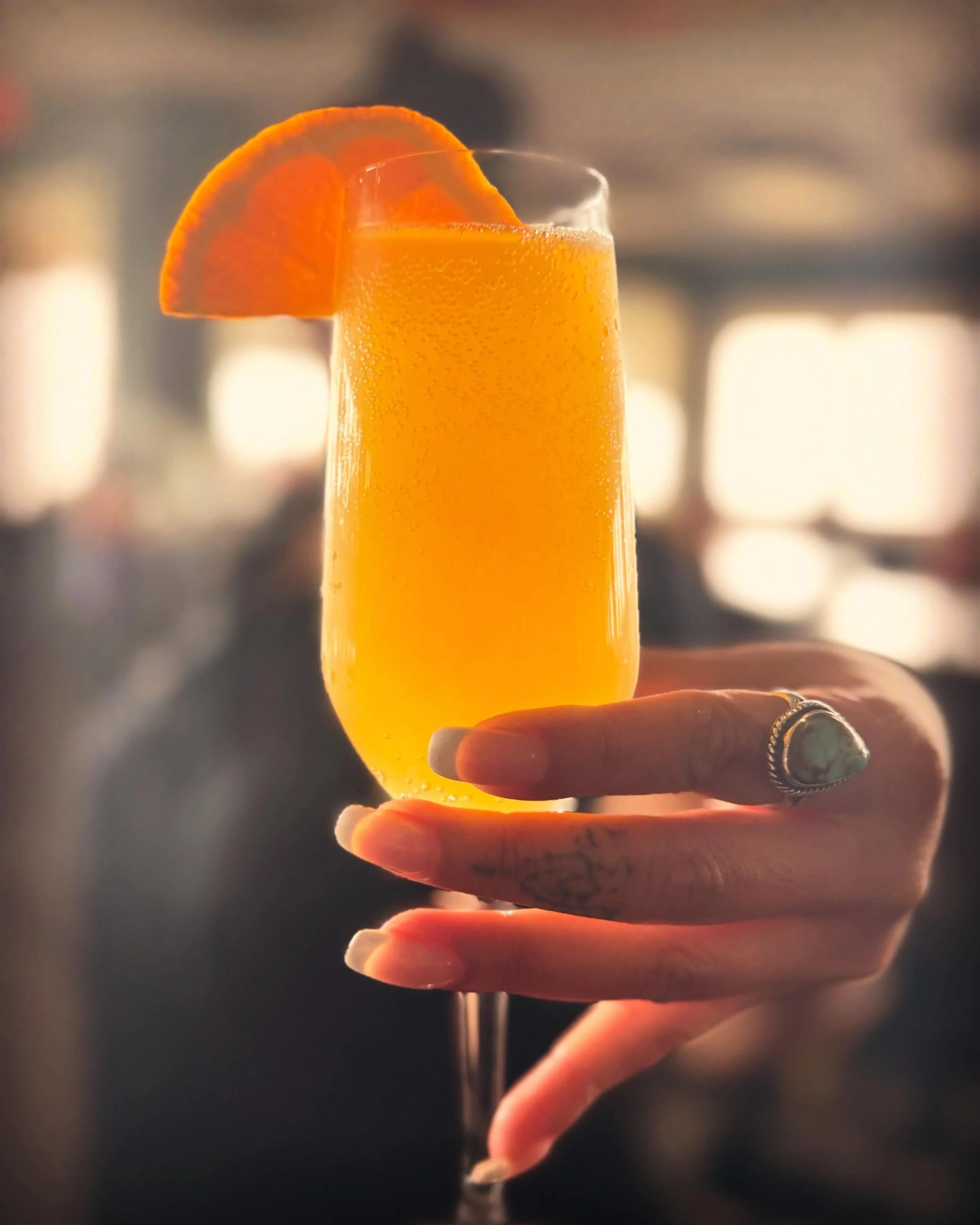 Here&rsquo;s your sign to book Mother&rsquo;s Day brunch! We still have some availability for both brunch and dinner Sunday. Get the details on our website through the link in our bio! Cheers to moms! 🥂🌸💕
&bull;
#mothersday #mothersdaybrunch #chee