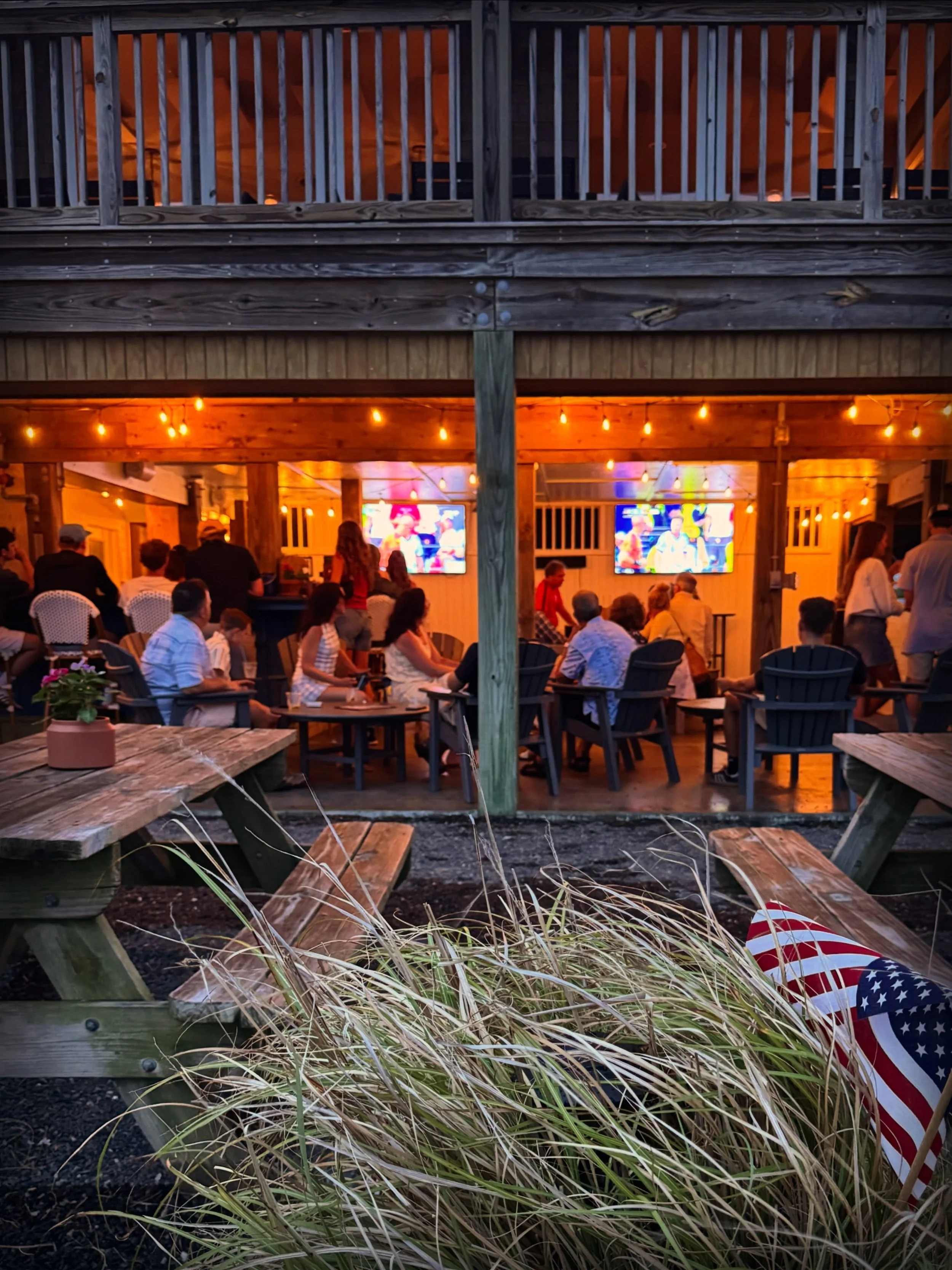 Catch your favorite college games with us in The Sound Lounge! We&rsquo;ll open our outdoor bar at 4 today for drinks, snacks, and college football action. See you there! 
&bull;
#saturdayvibes #collegefootball #footballwithaview #obxvillage #obxsoun