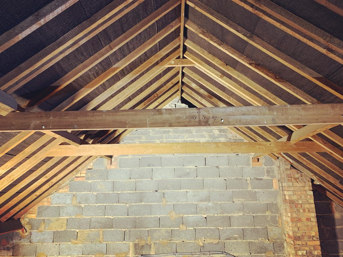 Another day, another loft to be converted 

#loftconversion #roof #structuralengineering #timberroof #loft