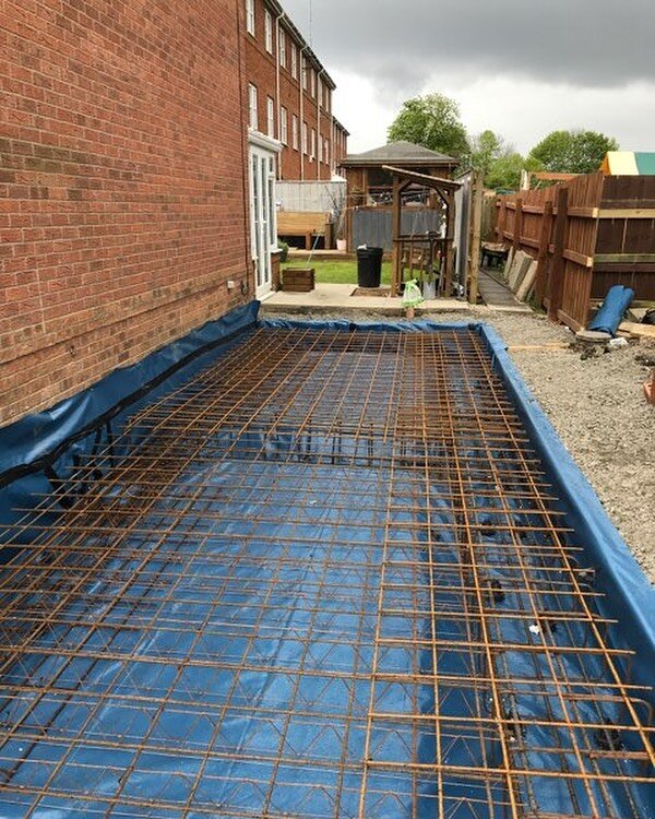 Raft foundation for a single storey extension... ready for the concrete to flow! 
#structuralengineering #reinforcedconcrete #raftfoundation #engineer #construction #hull #structural #griffintoomes #reinforcement