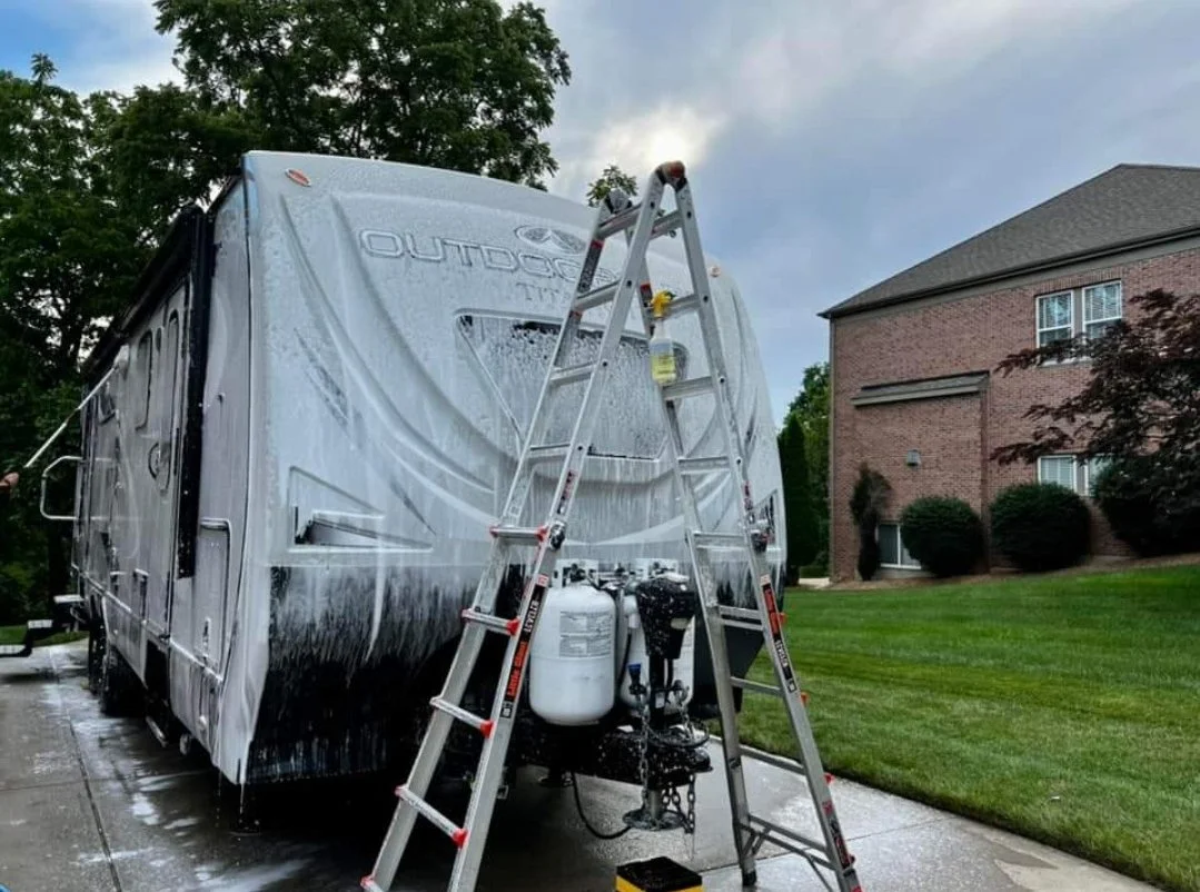 Mobile RV Detailing Service in Cincinnati, Ohio Professional RV