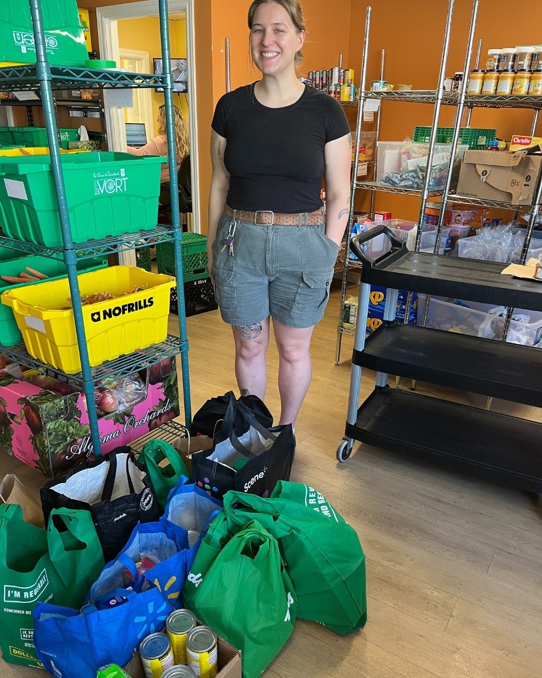 🎉 Pat&rsquo;s family hosted a special celebration for her 80th birthday at their home, and turned it into a beautiful act of giving.

In lieu of presents, guests were invited to support Bridges to Hope with food and financial donations. And they del