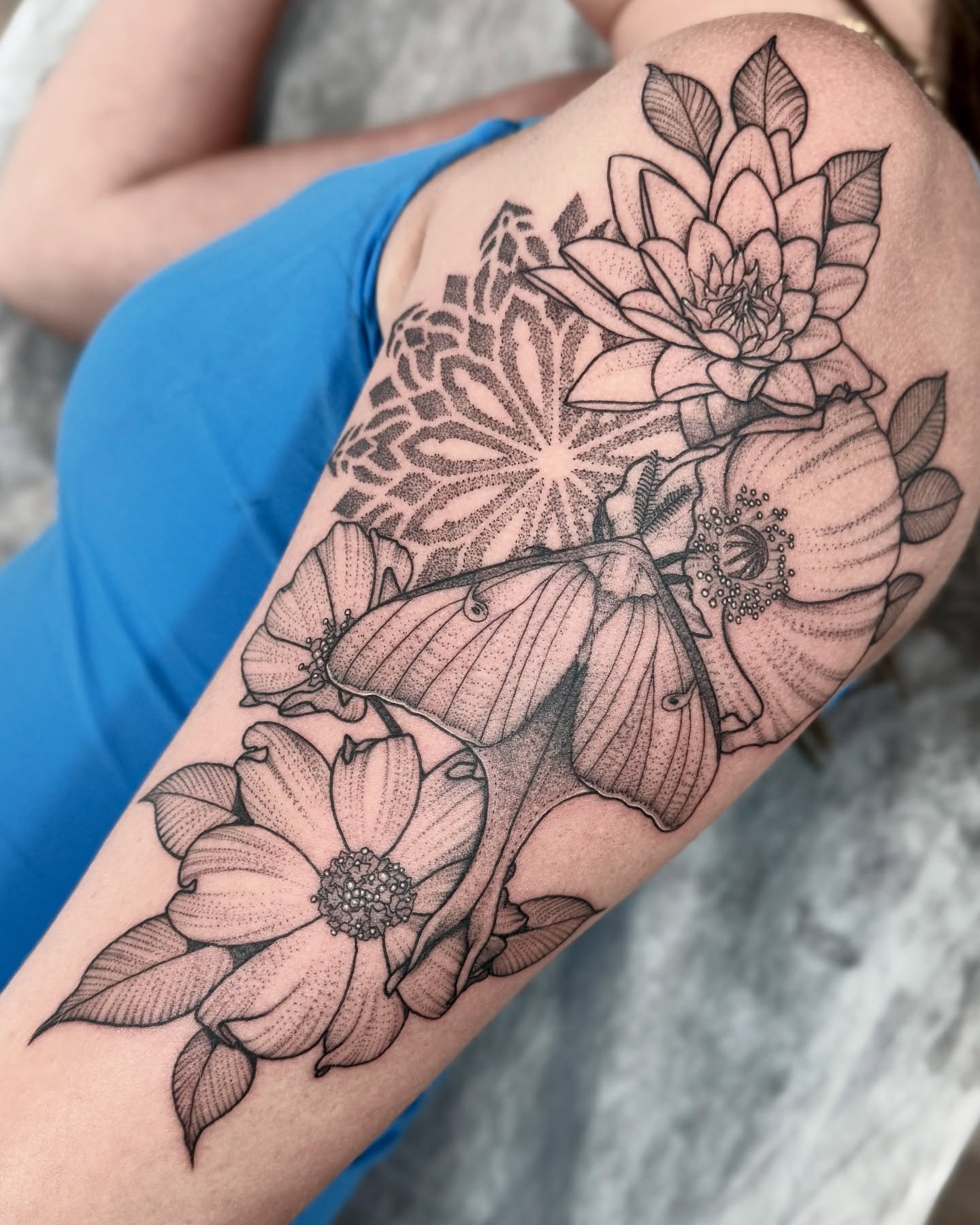 Luna moth and birth flowers for her kiddos

Round one on a full sleeve, thanks again Elizabeth! Can&rsquo;t wait to add more

#floraltattoos #mothtattoo #savannahtattooartist