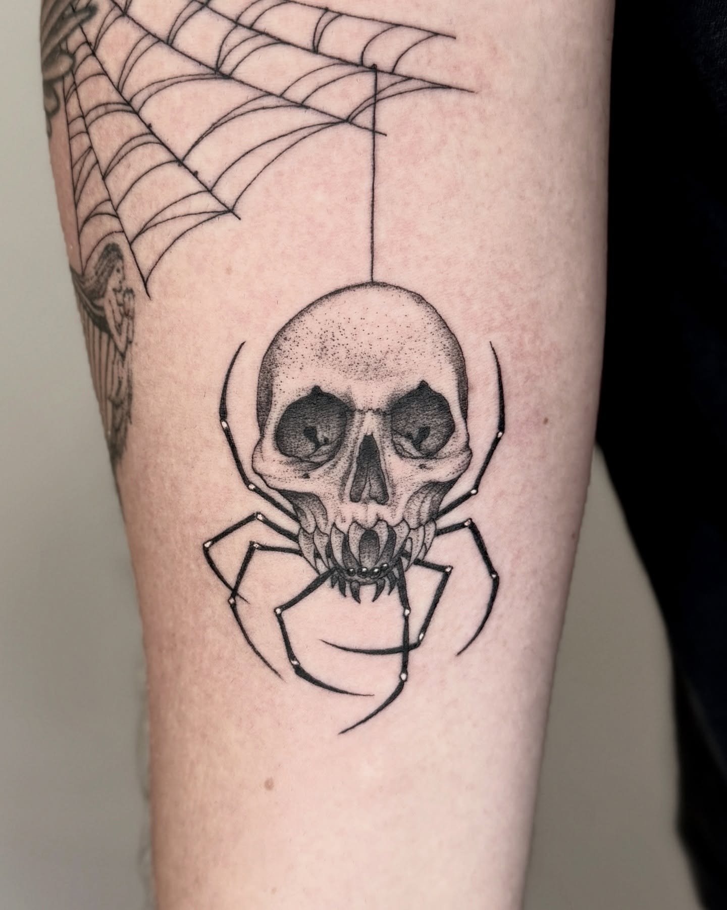 Skulltula for Will 

Books open for Savannah, Ga. I have a couple days left in December

#skulltula #zeldatattoo #spidertattoo #skullspider #savannahtattooartist #savannahtattoo #georgiatattoo