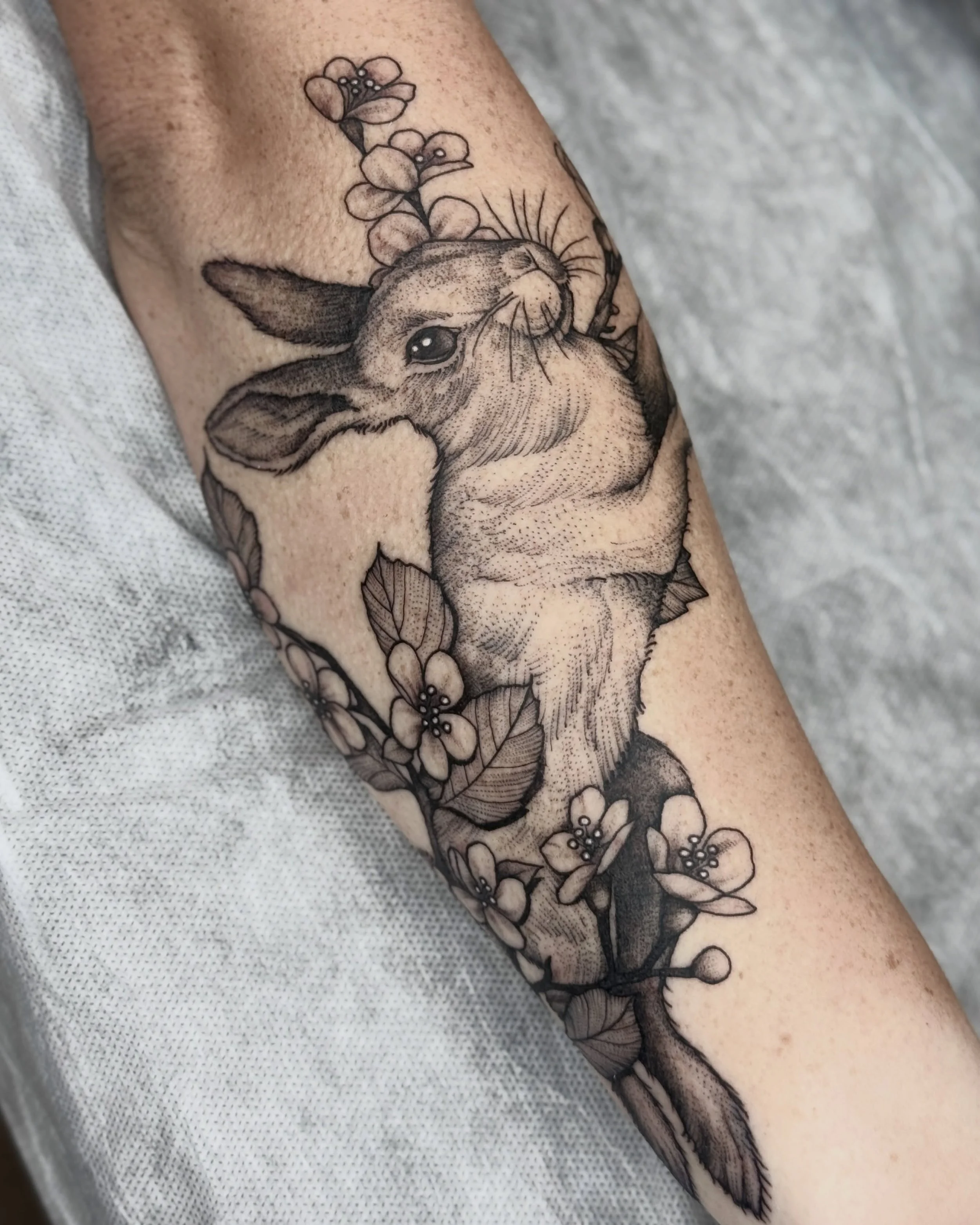 A bunny in the hawthorns 🐰 

Had a lot of fun making this one for Cathryn who flew out  from Oregon to Georgia to add to her collection

It&rsquo;s such an honor to have people travel for tattoos (even if I forget where they live 😅)

#savannahtatto