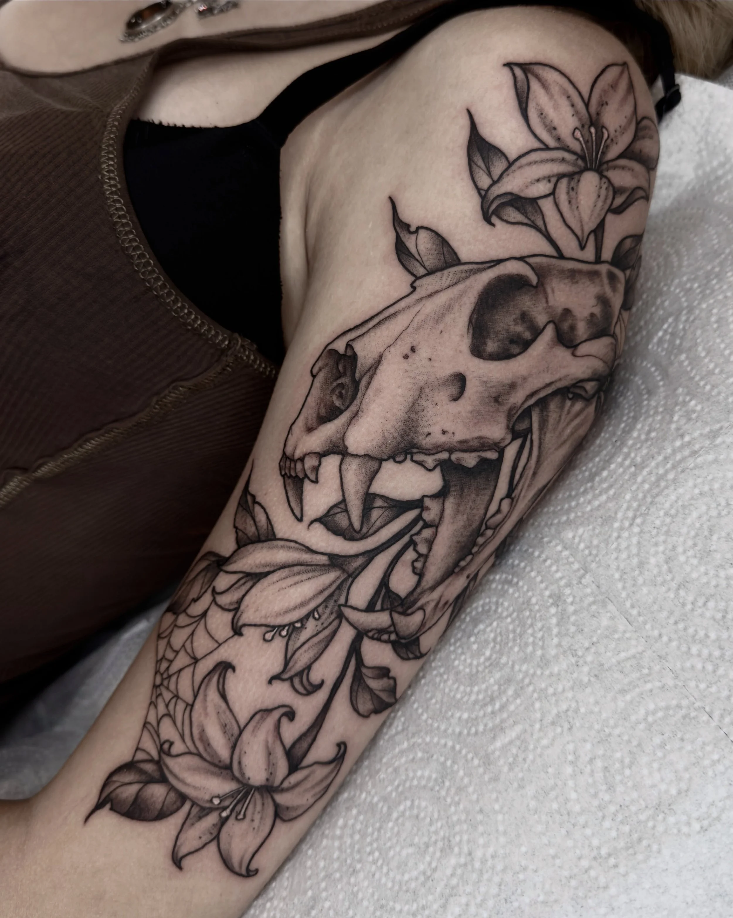 Had a great time making this lion and lily tattoo for Crystal. It&rsquo;s her first tattoo as well. Thanks again!

#savannahtattooartist #georgiatattooartist #skulltattoos #floraltattoos