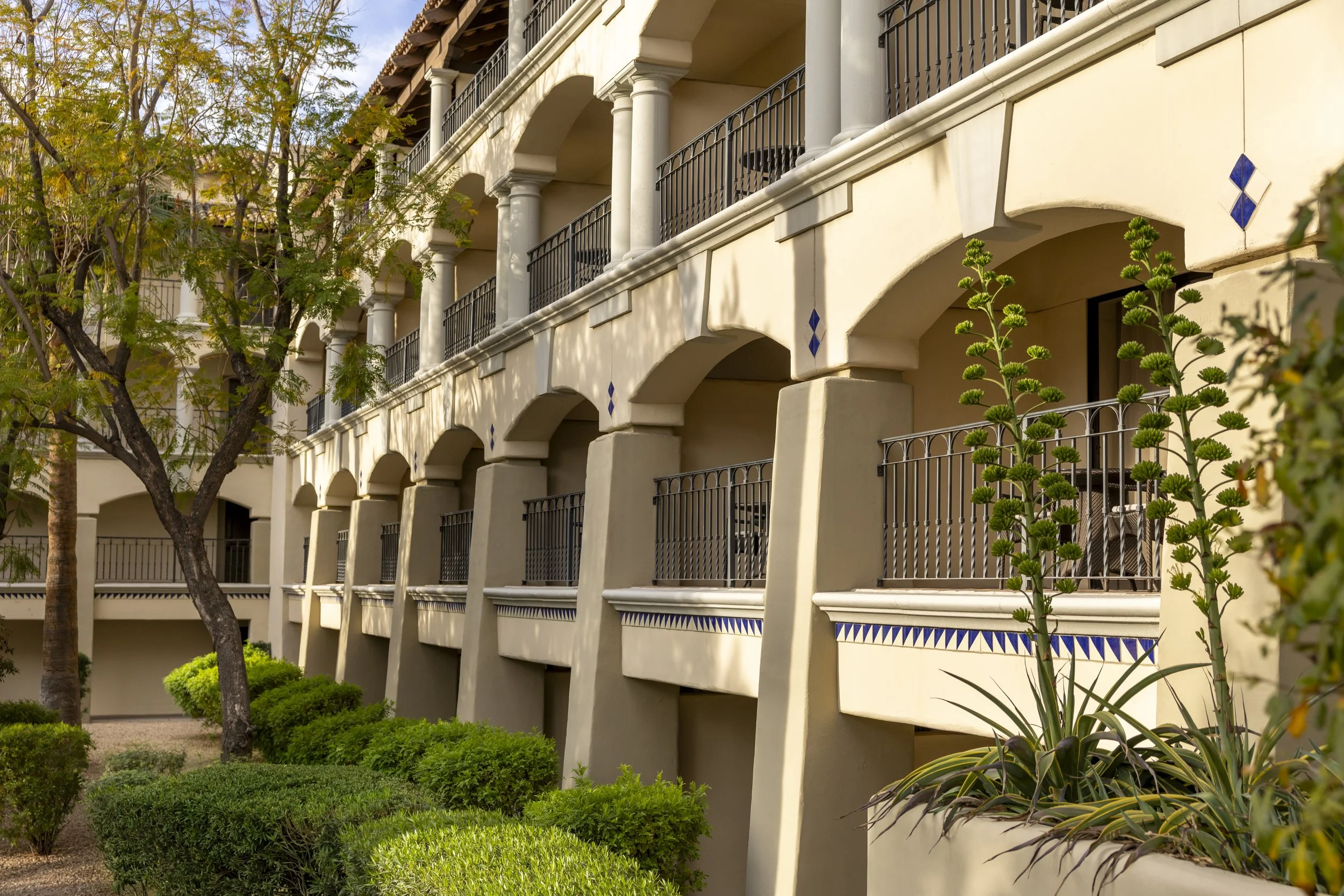 DAY3_23_03_2025_Fairmont_ScottsdalePrincess_Arches_02.jpg