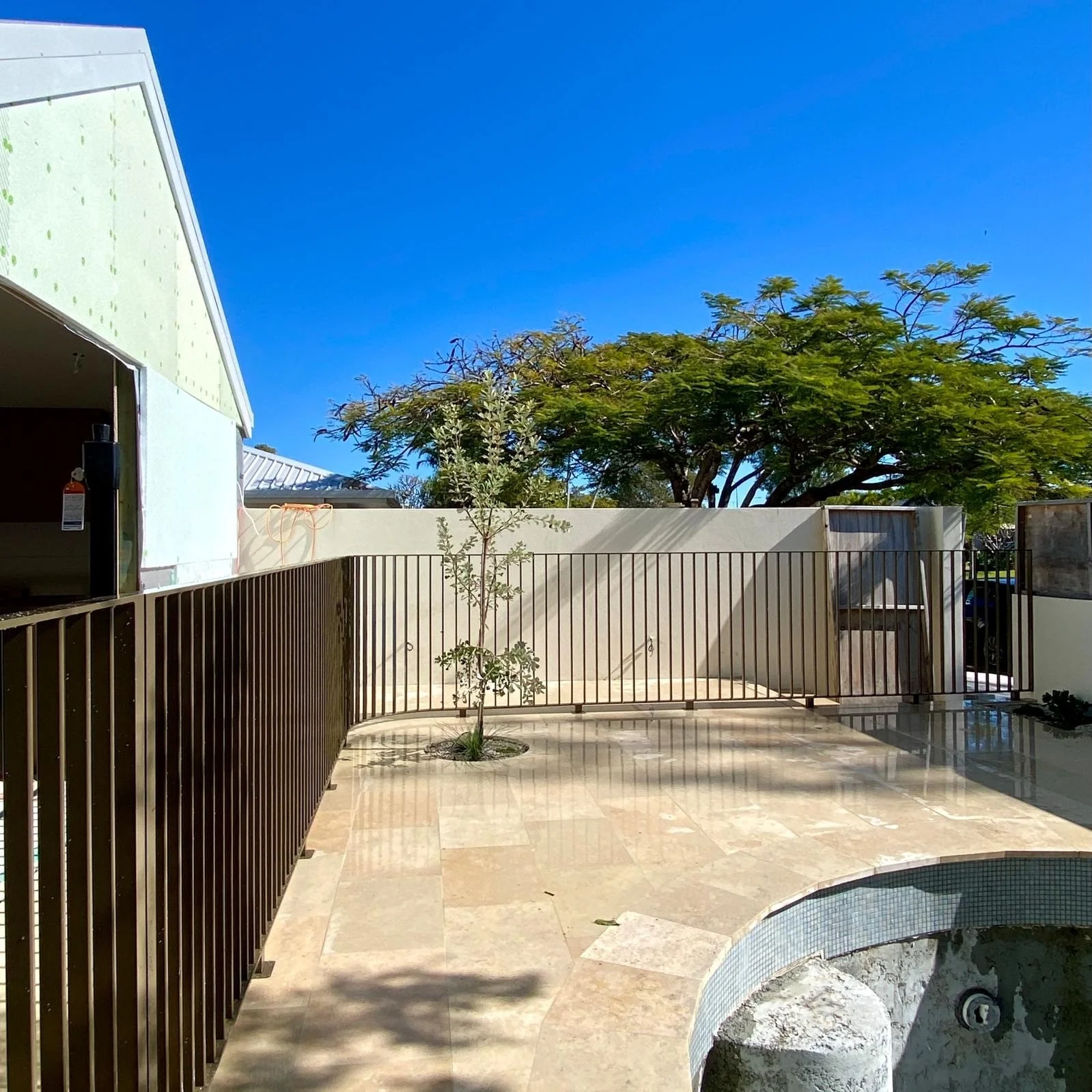 poolfence4.jpg