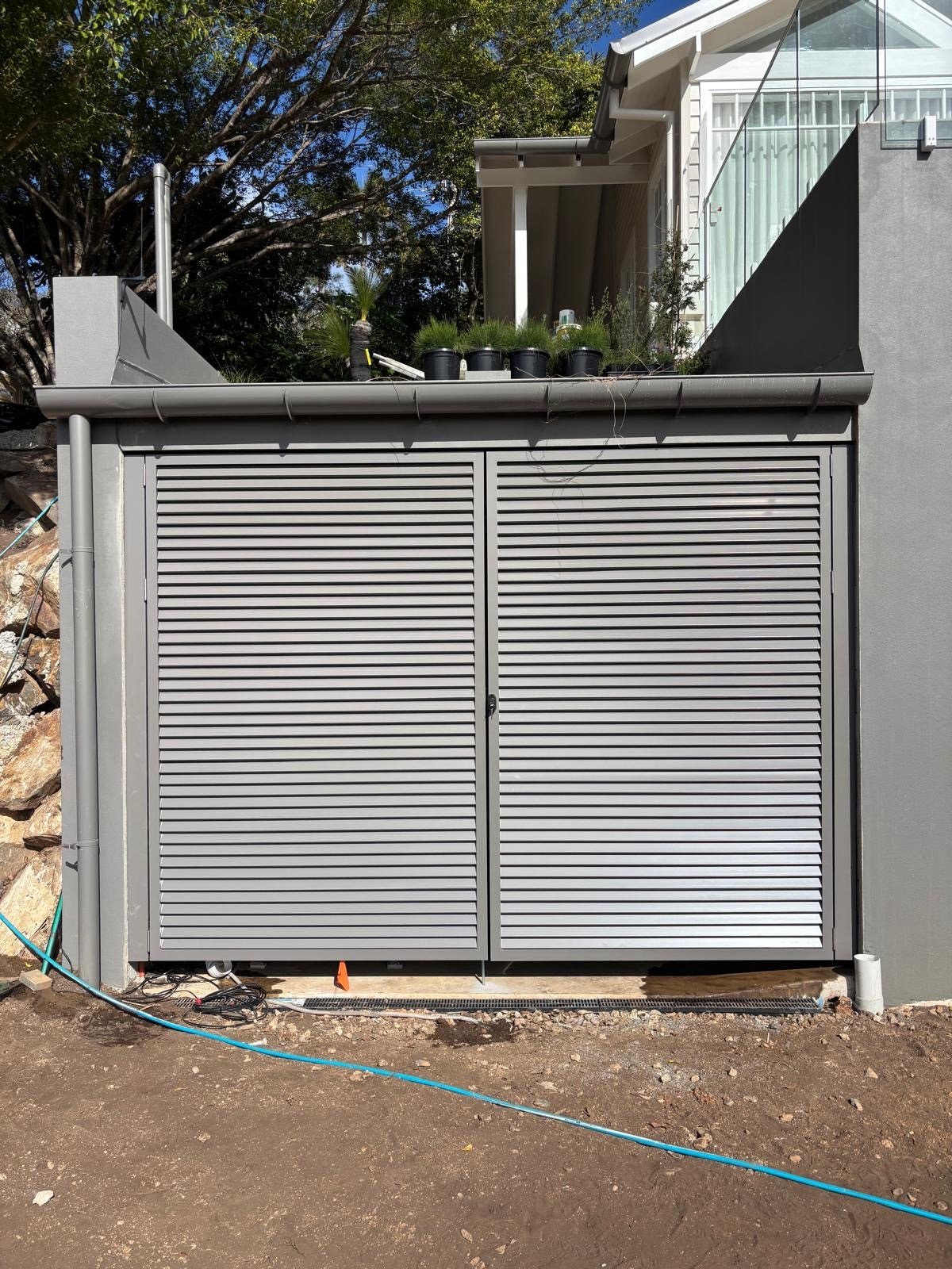 enclosure3.jpg