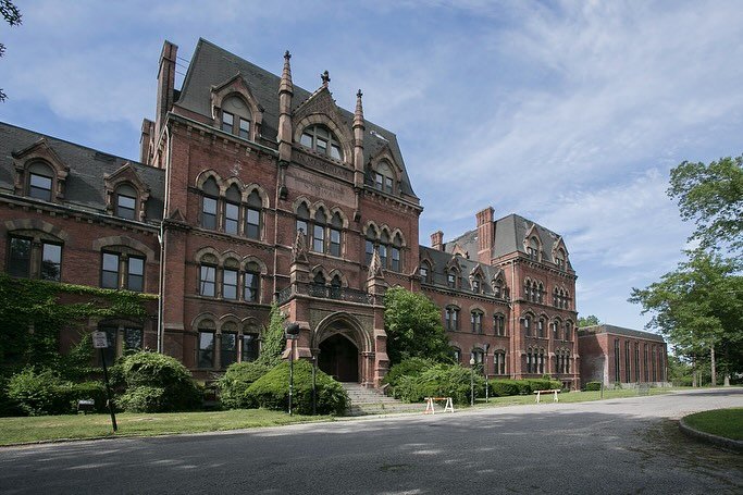 St. Paul&rsquo;s School is a substantial historic building listed on both the state and national registers of historic places. 

With the cornerstone laid in 1879, the Italianate building designed by Edward Harris and owned by the Episcopal Diocese o