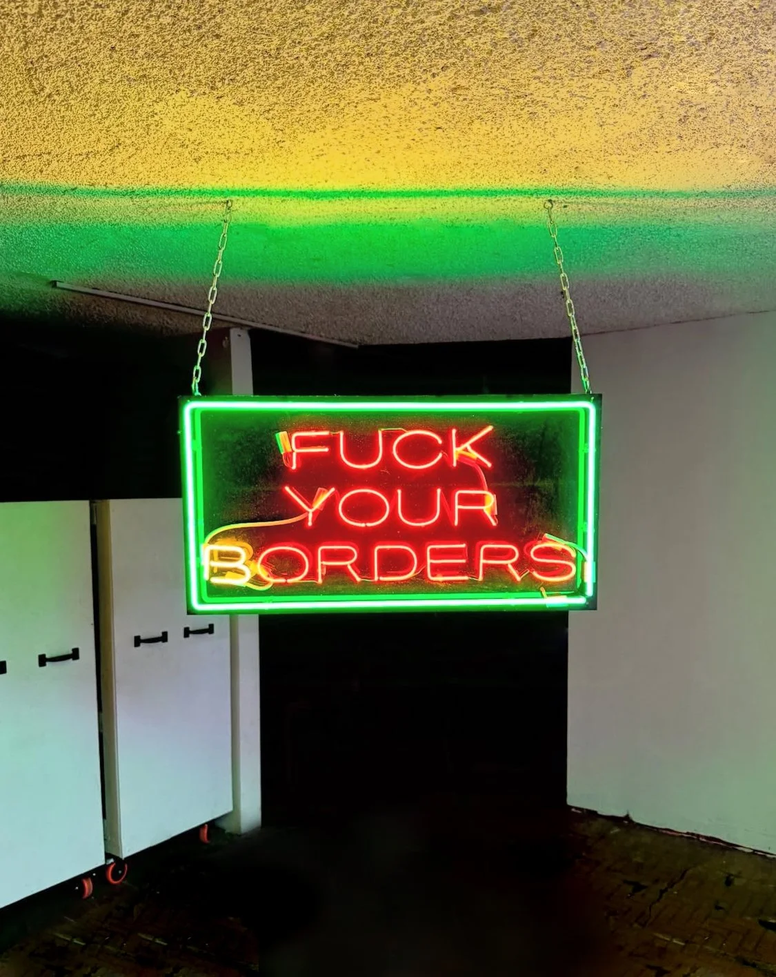 Abolish ICE Mercado de Arte, HR