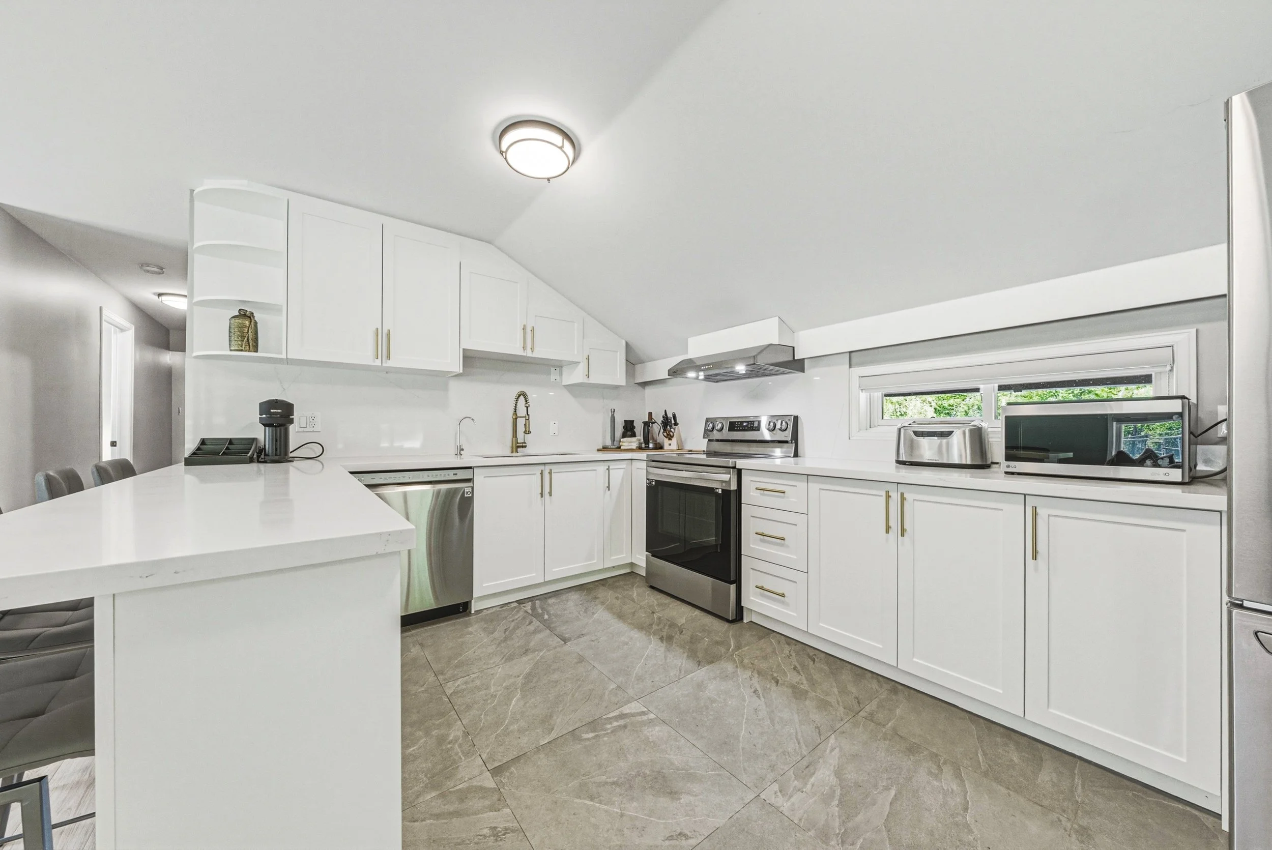 214-215 Laplantes Rd, Trent Lakes.jpg